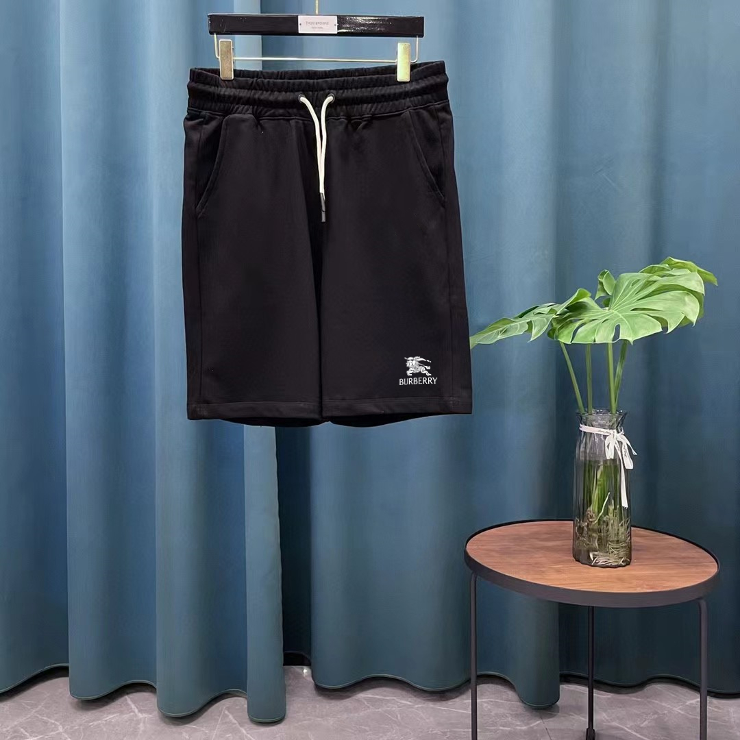 P125 Los nuevos pantalones cortos casuales originales para hombre de Burberry, el último lanzamiento en el sitio web of…