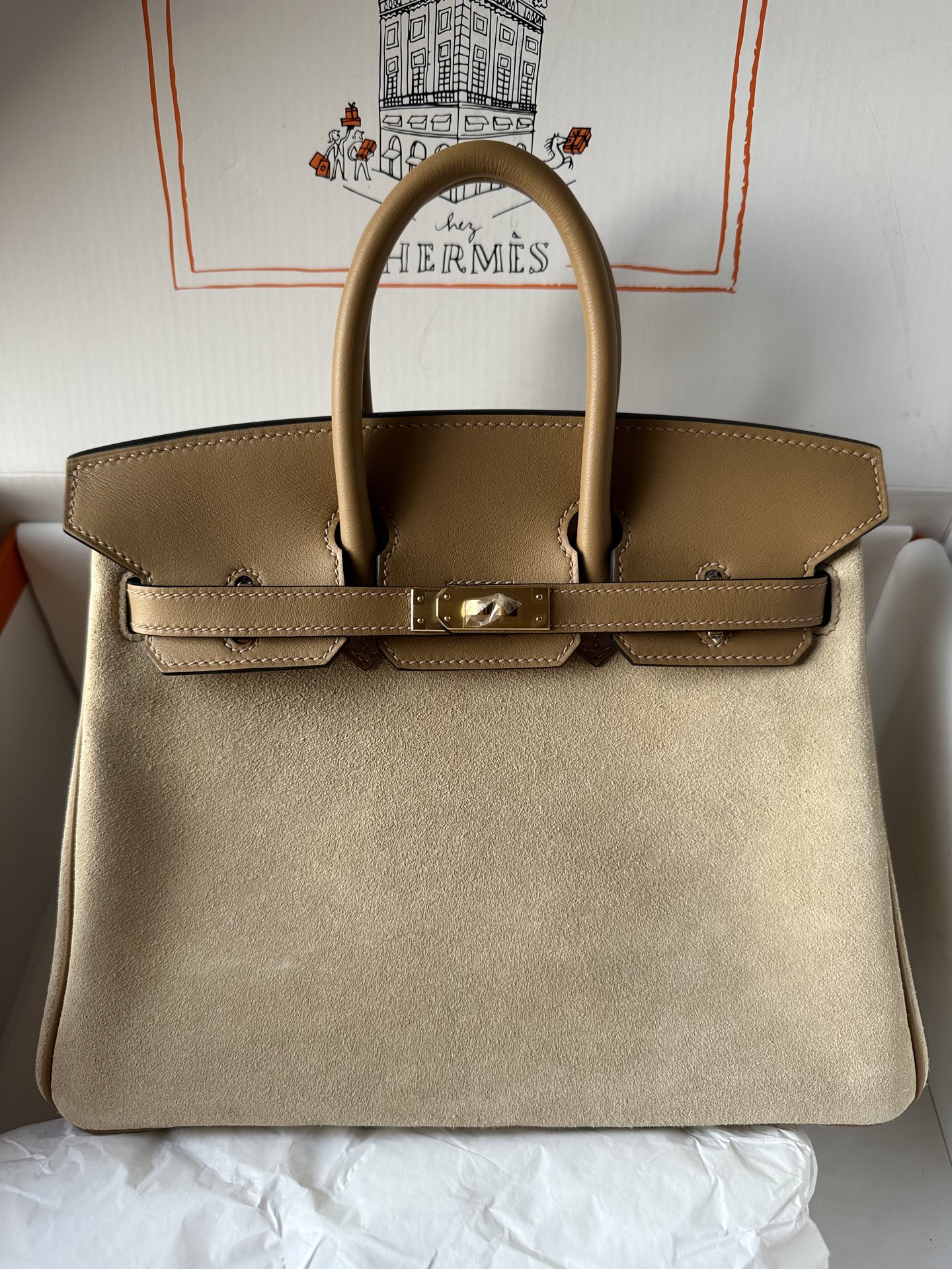 NO:699698,Birkin platinum 25cm original imported suede and Swift leather [milk tea color] gold buckle limited edition counter synchronization handmade wax thread sewing pure steel hardware in stock, Hermes, hermes, stuart weitzman, chamois leather, Hermes,19860909Birkin 铂金 25cm 原厂进口麂皮拼Swift皮【奶茶色】金扣 限量版 专柜同步 手工蜡线缝制 纯钢五金 现货,爱马仕,hermes,stuart weitzman,chamois leather,Hermes,,Bag