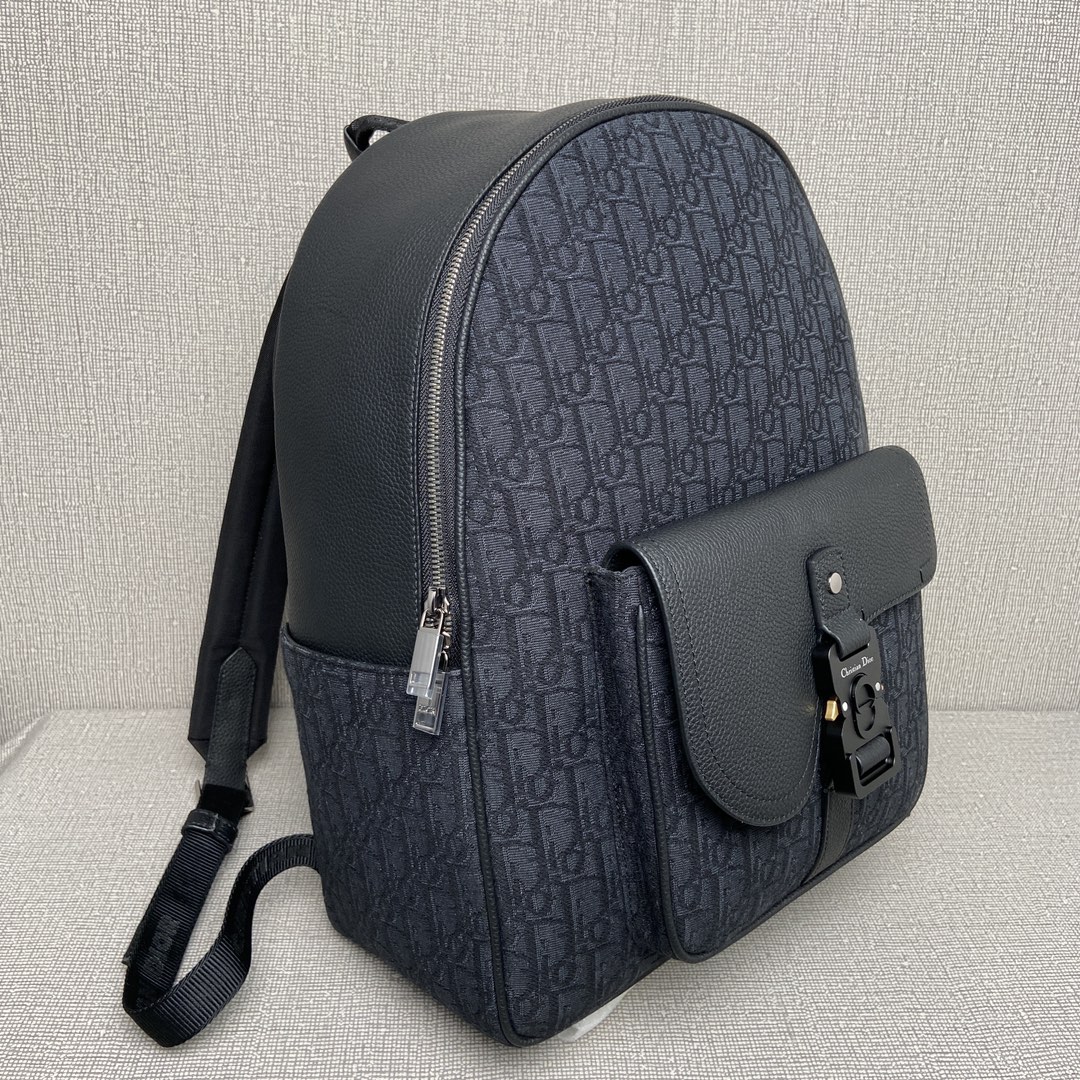 Dior Black Oblique Canvas Saddle Backpack with Leather Details 3 i1726912618 5012 6
