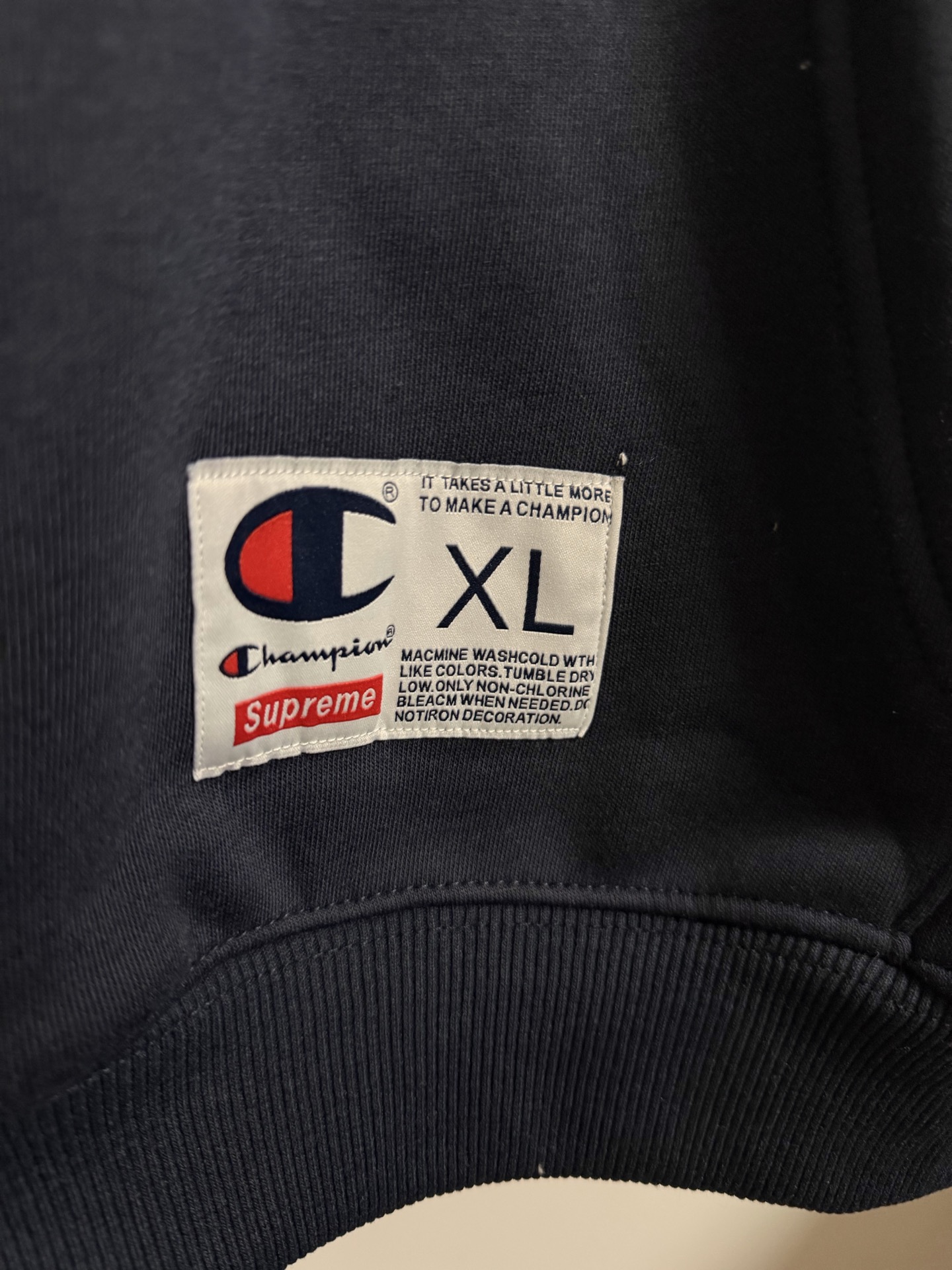 Champion/冠军 Supreme联名后背印花连帽外套 环保黑