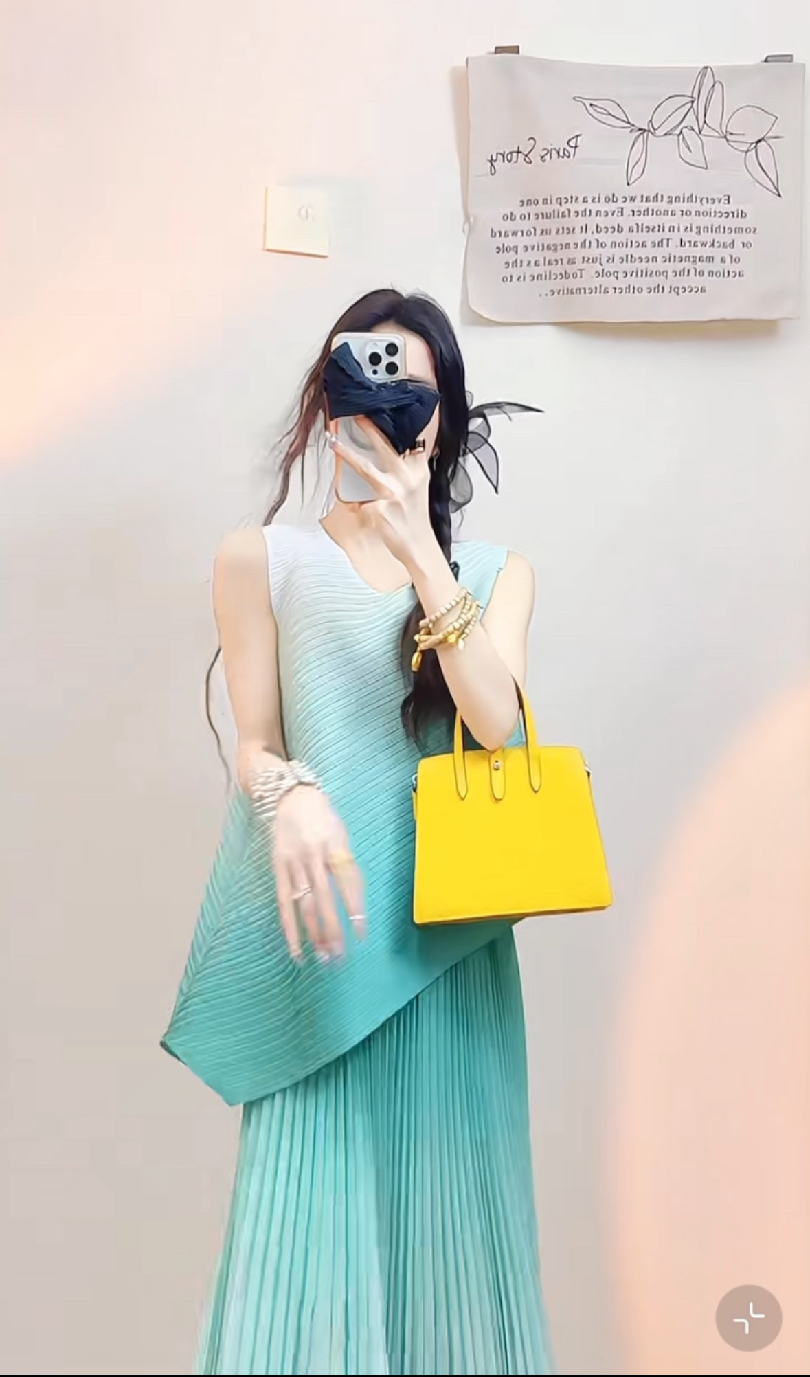 High Quality Women’s Clothes: Sleeveless Shirt & Half-Love Suit Collection - 图片 4