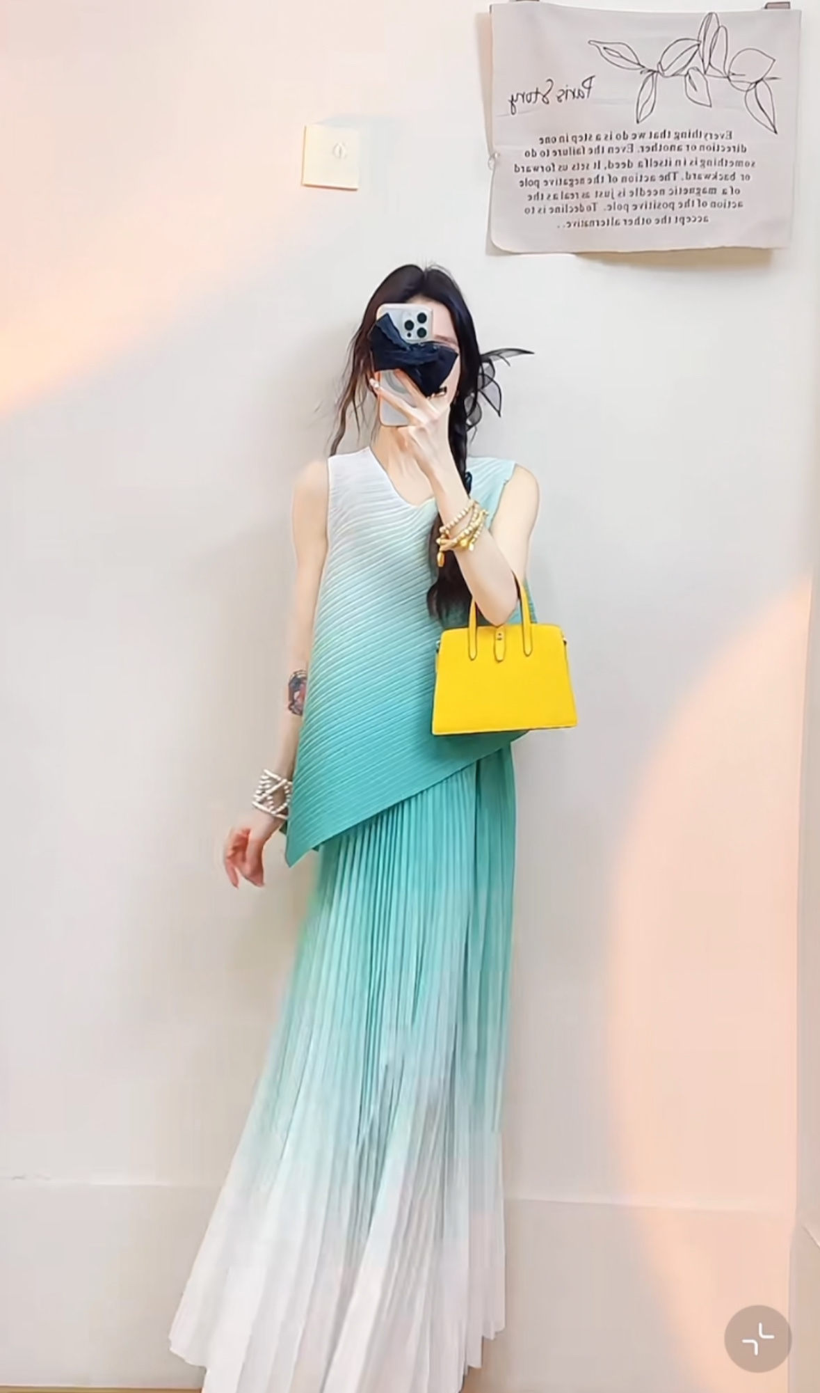 High Quality Women’s Clothes: Sleeveless Shirt & Half-Love Suit Collection - 图片 2