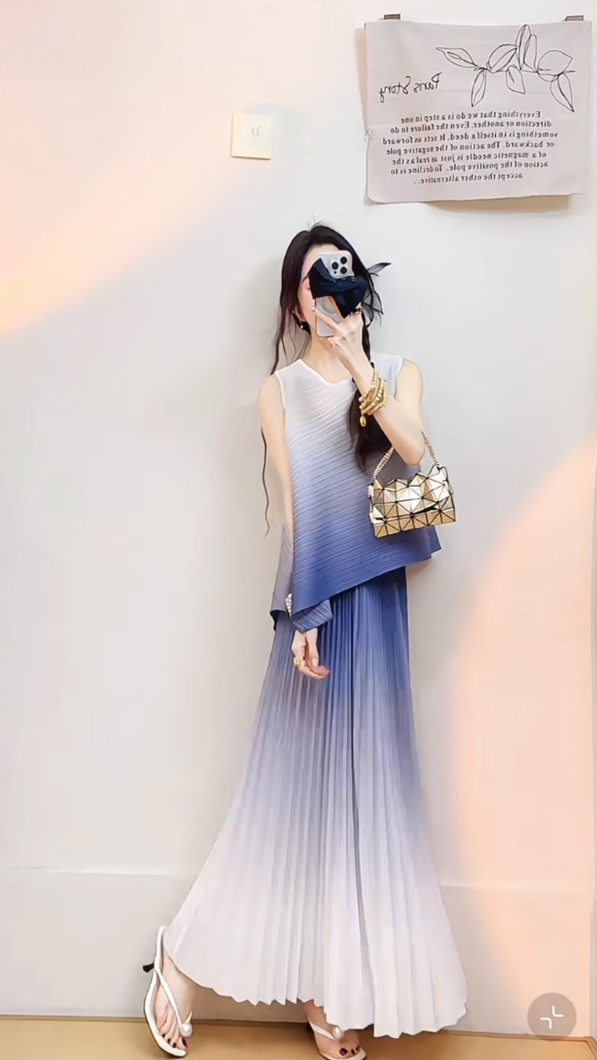 High-Quality Women’s Clothes: Sleeveless Shirt and Half-Love Suit Trends with 3 Houses - 图片 3