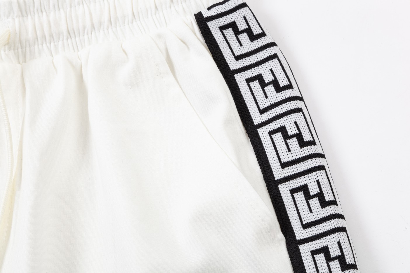 2024SS Custom Knitting Shorts: Flower Knitting, Embroidered Logo, Stylish & Comfy (18 words) - 图片 6