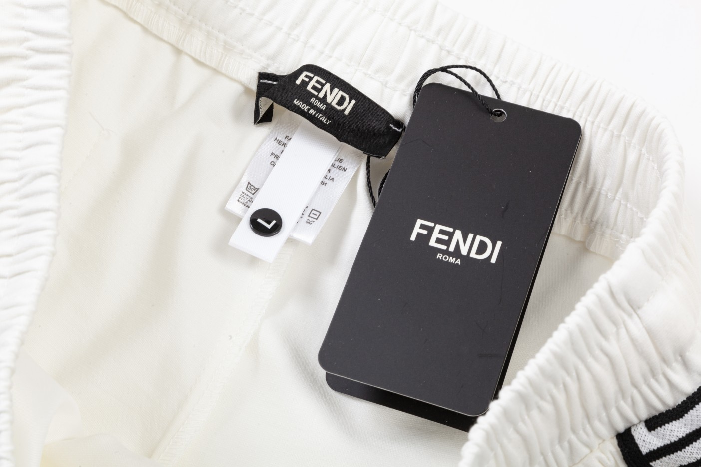 2024SS Custom Knitting Shorts: Flower Knitting, Embroidered Logo, Stylish & Comfy (18 words) - 图片 8