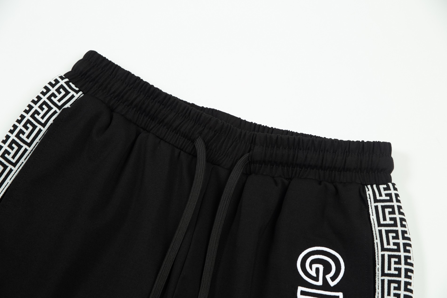 2024SS New GIVENCHY Knitting Shorts: Custom Fabric, Embroidered Logo, Stylish Design - 图片 3
