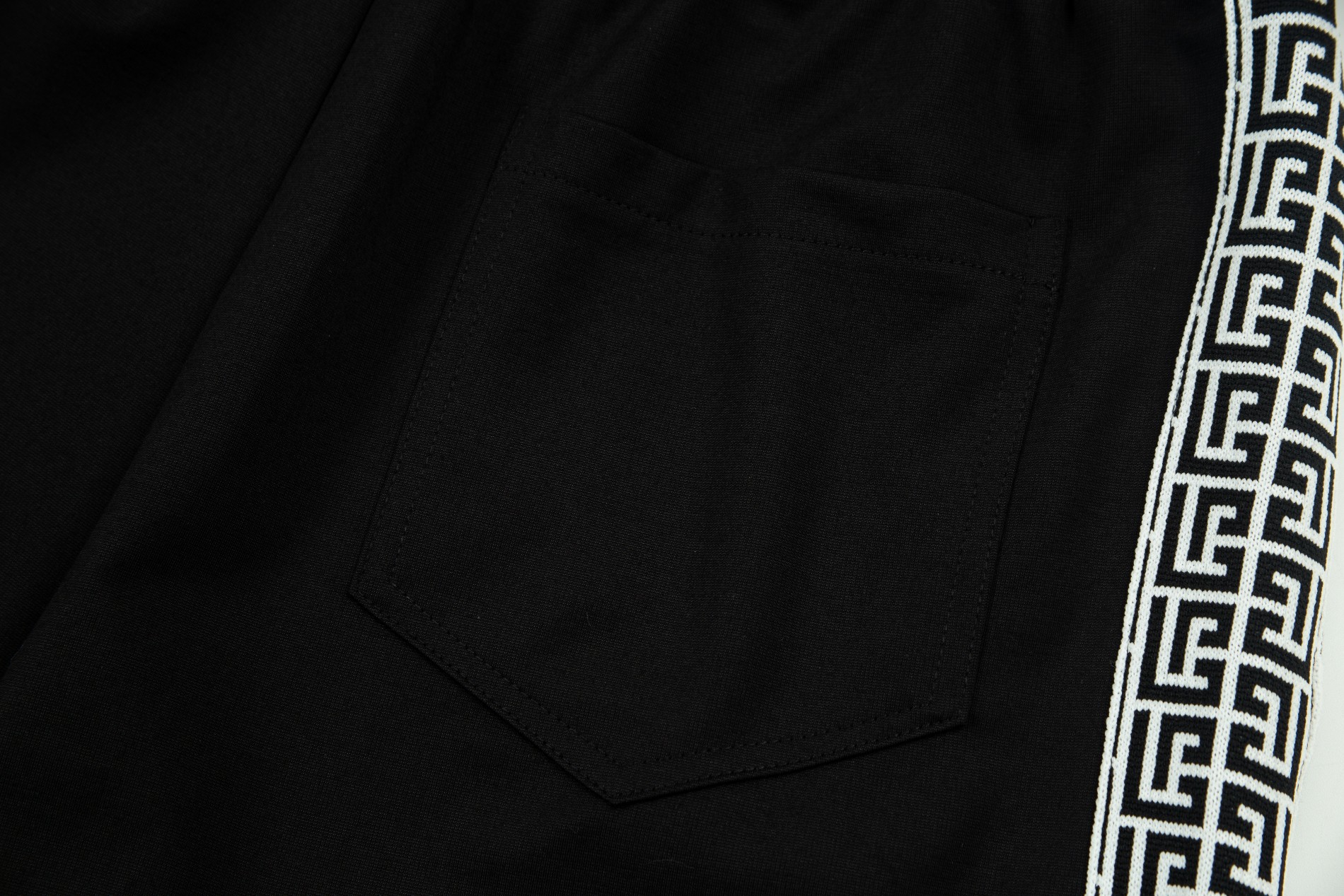2024SS New GIVENCHY Knitting Shorts: Custom Fabric, Embroidered Logo, Stylish Design - 图片 8