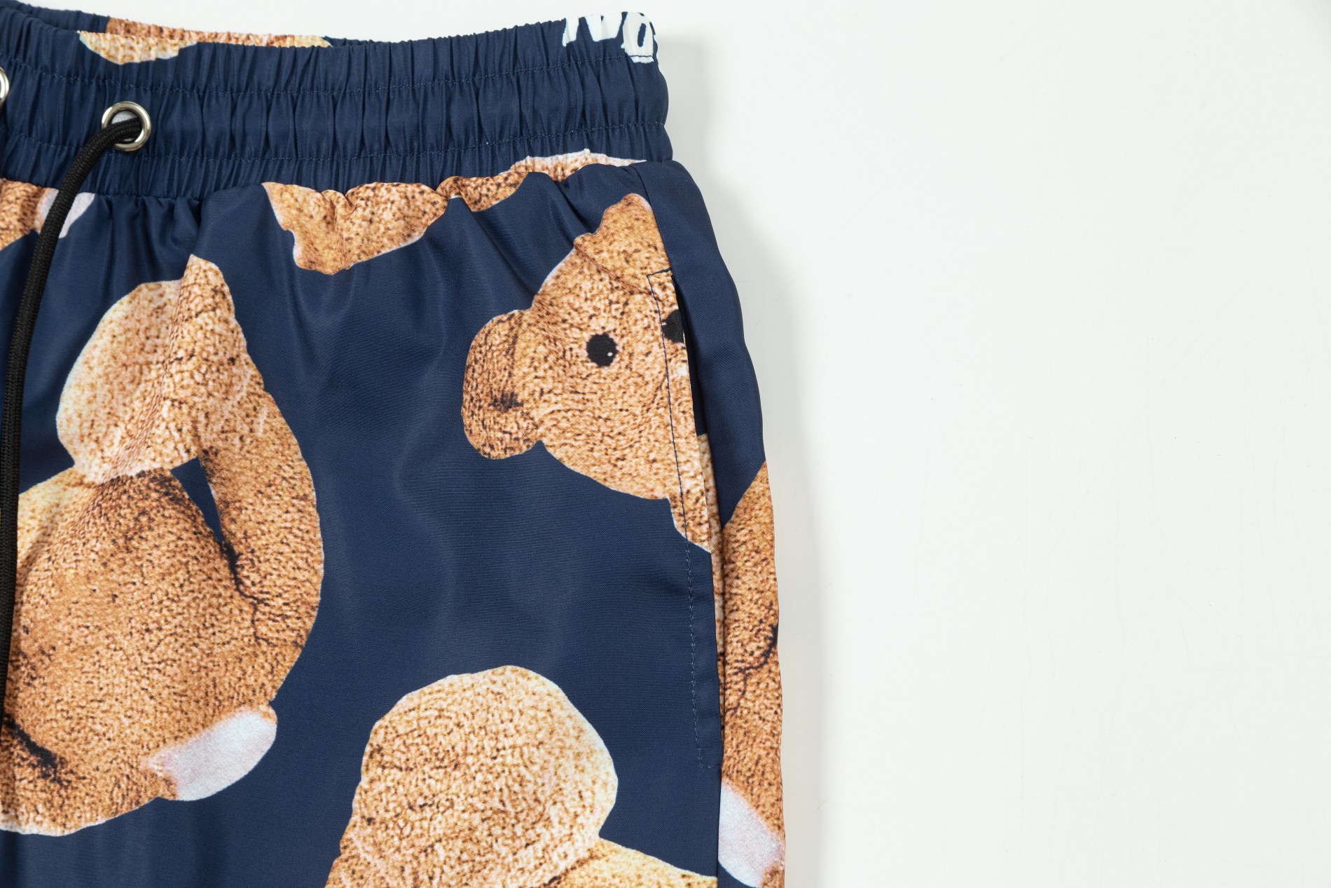 2024 Summer Beach Pants: High-Quality Polyester, Net Design, Various Shorts, Superior Fit - 图片 3