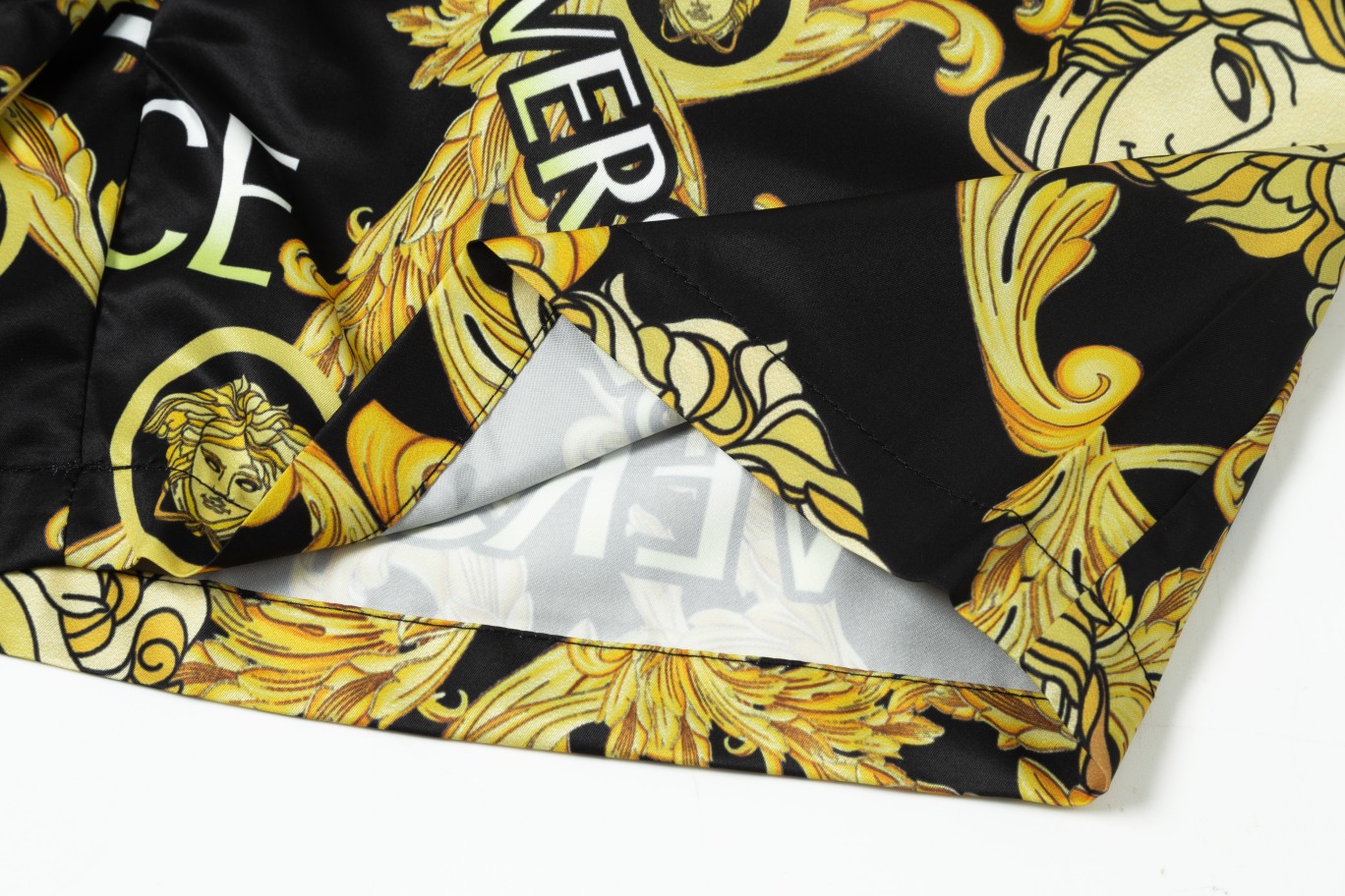 Versace 2024: High-Order Original Hardware, Dry Fabric, Comfortable Fit, Various Sizes - 图片 5