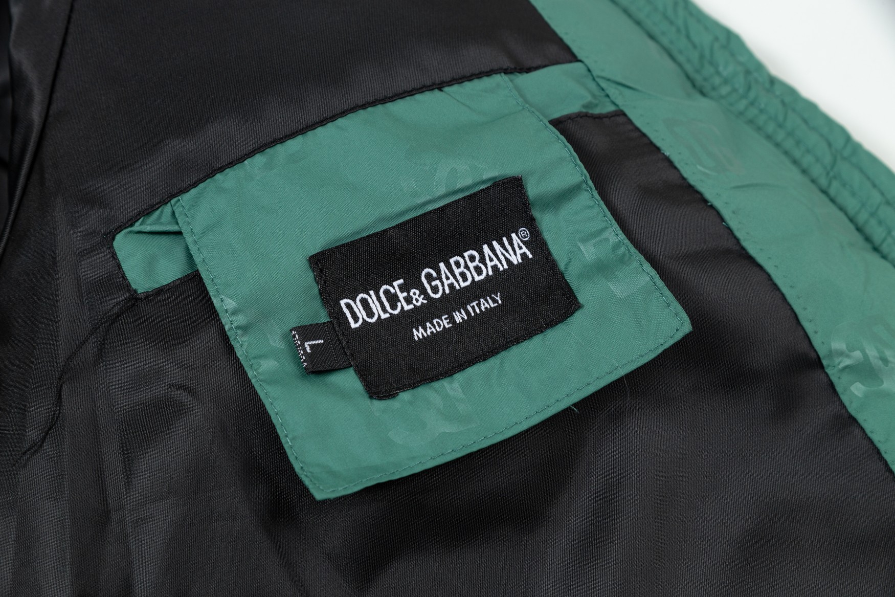 “Dolce & Gabbana 2024 Hat: Featherless, Classic Dark Flowers, High Quality, Green” - 图片 7