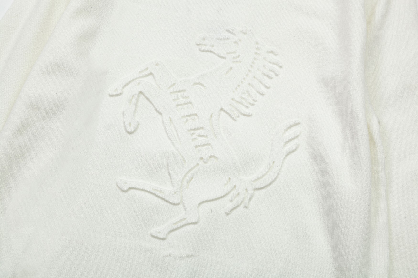 “Emass Hermes Poncho Sweater: Luxury Wool Blend for Daily Commuting” - 图片 5