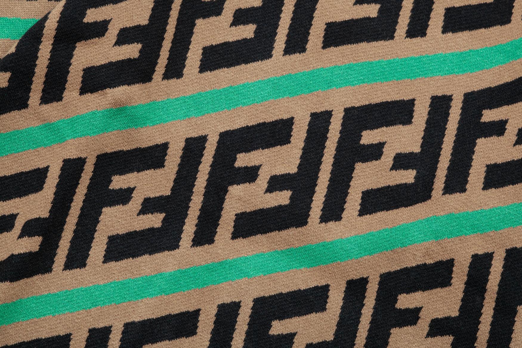 “Autumn Bouquet Crocheted Sweater for Luxury Daily Commuting” - 图片 4