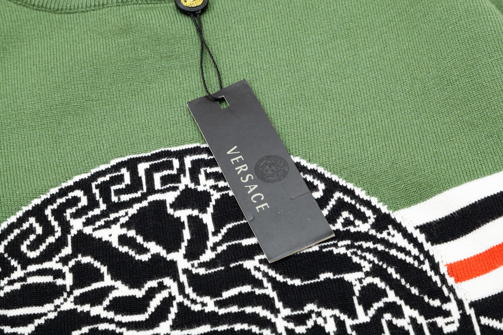 “Van Schuen Luxury Wool Blend Sweaters with German Machine Florist Details” - 图片 4