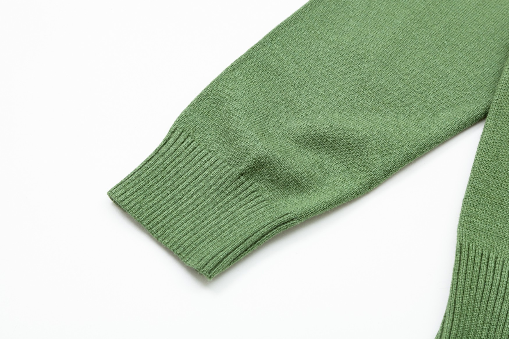 “Van Schuen Luxury Wool Blend Sweaters with German Machine Florist Details” - 图片 7