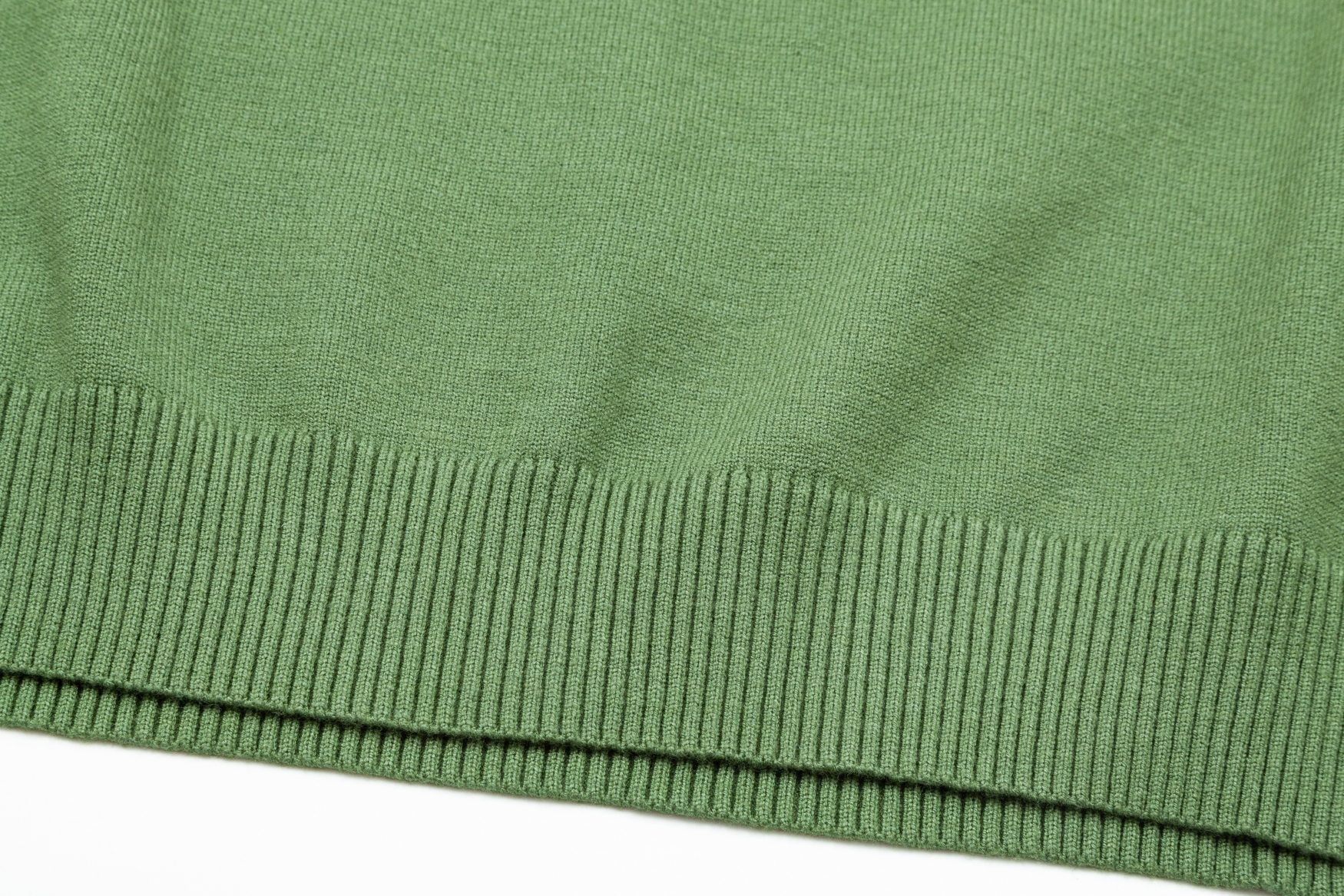 “Van Schuen Luxury Wool Blend Sweaters with German Machine Florist Details” - 图片 8