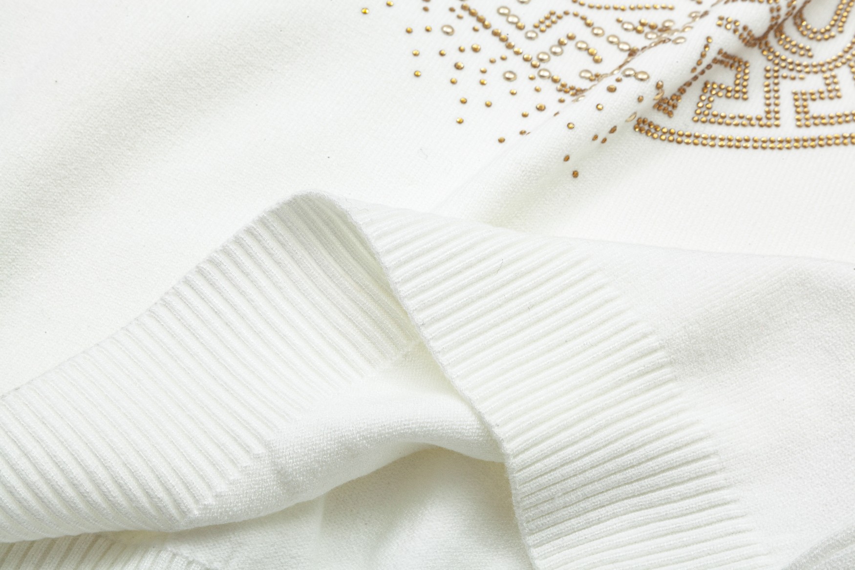 Luxury Wool Crochet Jacket with German Florist Machine – White/Black, M-XXL Sizes - 图片 6