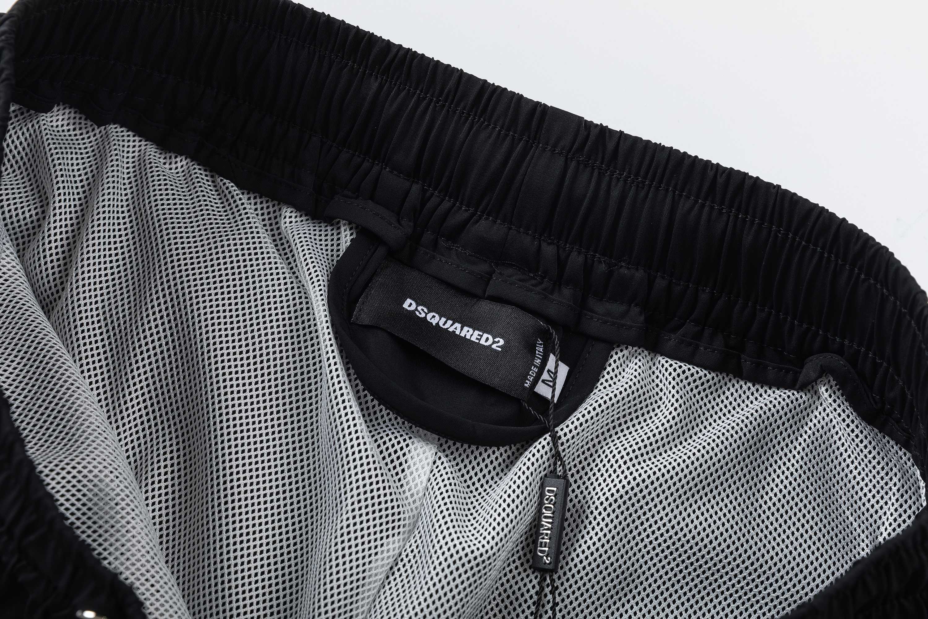 DSQUARED2 2025 Logo Embroidered Beach Shorts in Black, High-Quality Polyester, Various Sizes - 图片 9