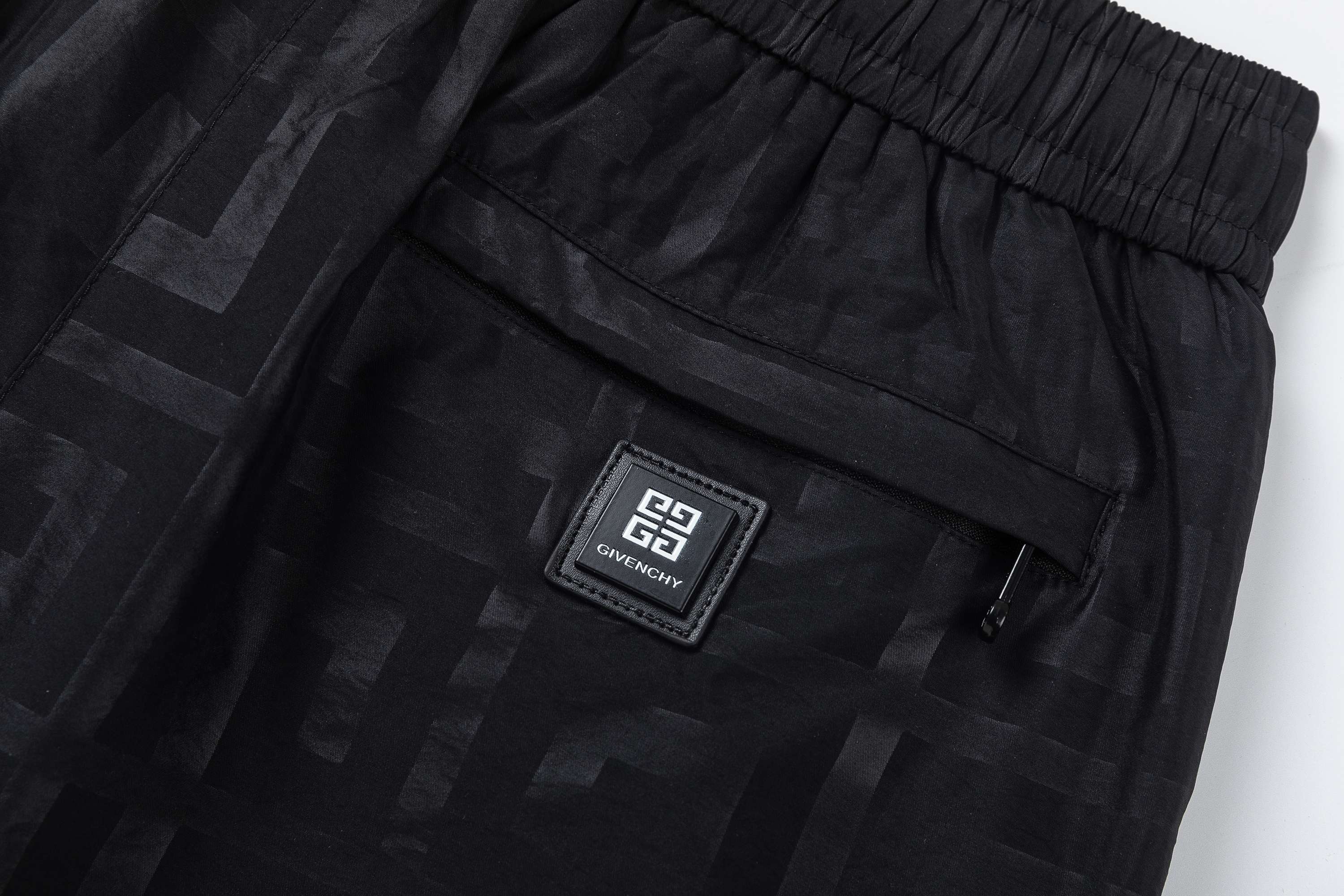 Givenchy 2025 Logo Beach Pants: High-Quality Polyester, Black, Various Sizes - 图片 4