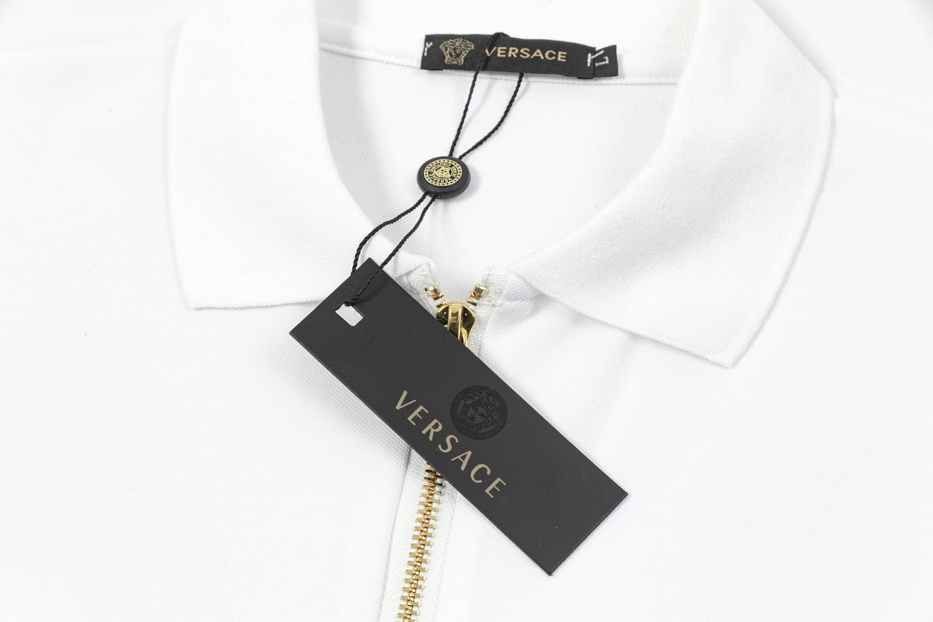 New Versace Vapster Polo Shirts with Gore Gallo Buttons in White and Black, Sizes M-3XL. - 图片 4