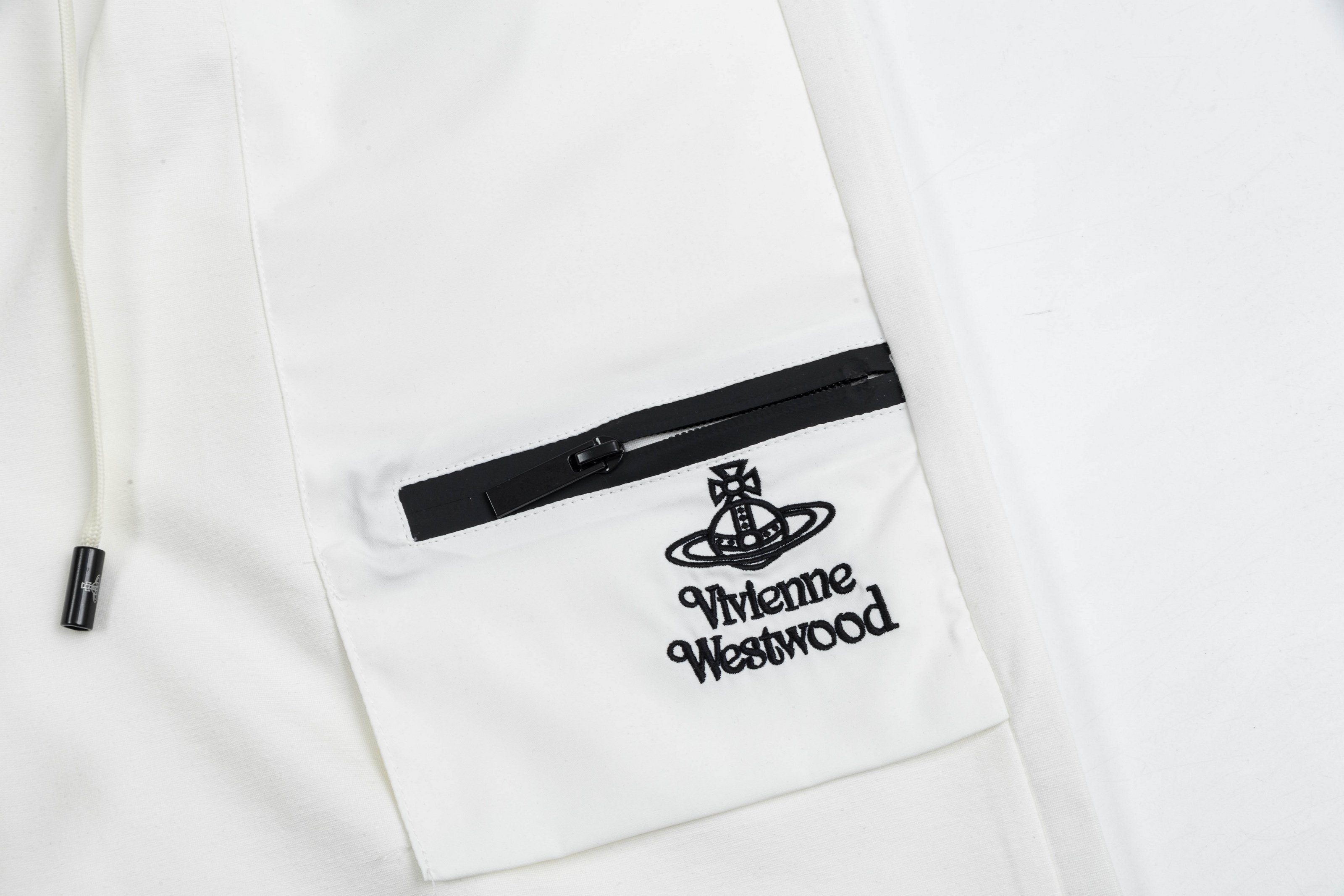 2025 Custom Knitted Logo Shorts in Black-White, Tight Layout, Strong Crotch, Stylish Design - 图片 5