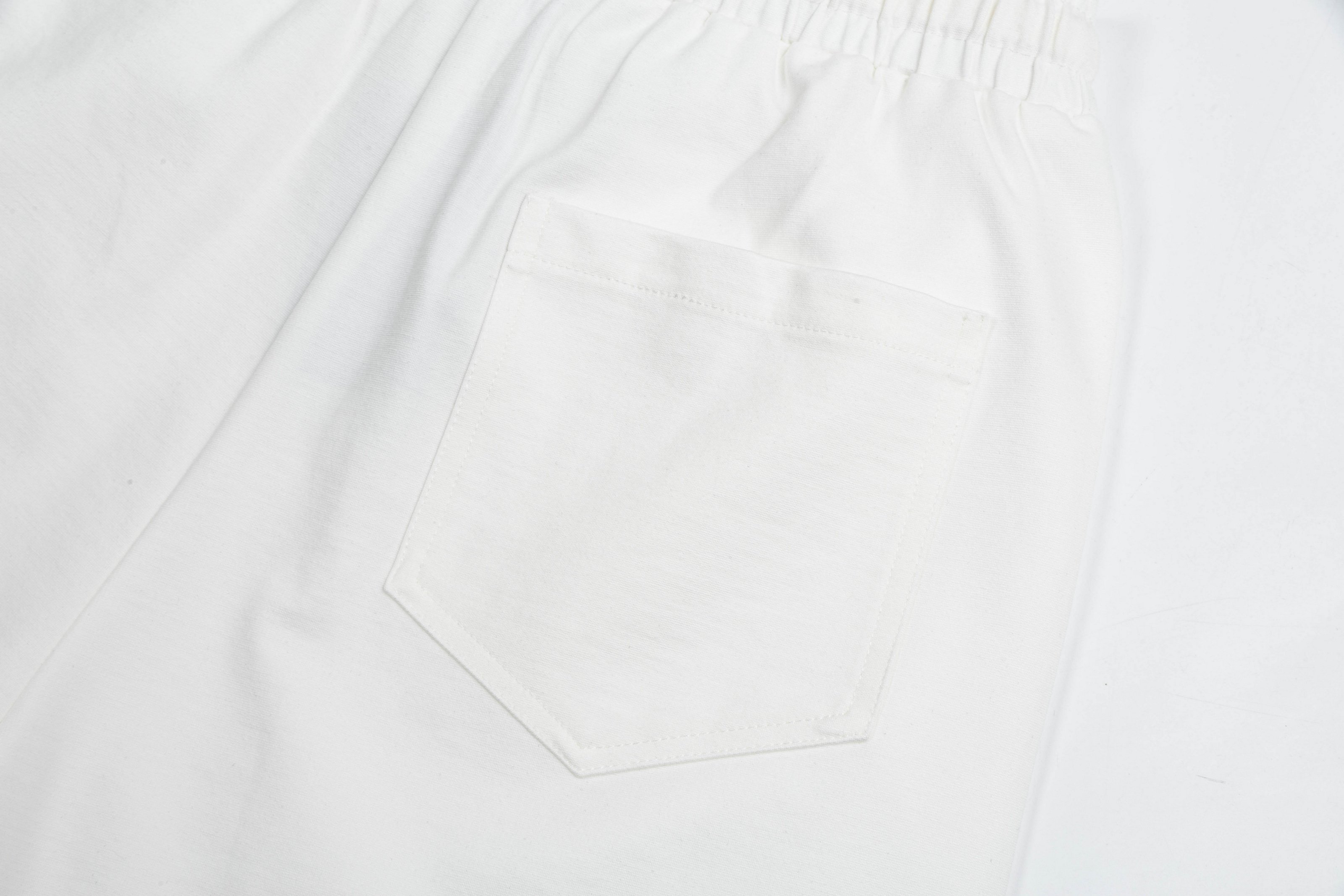 2025 Custom Knitted Logo Shorts in Black-White, Tight Layout, Strong Crotch, Stylish Design - 图片 6