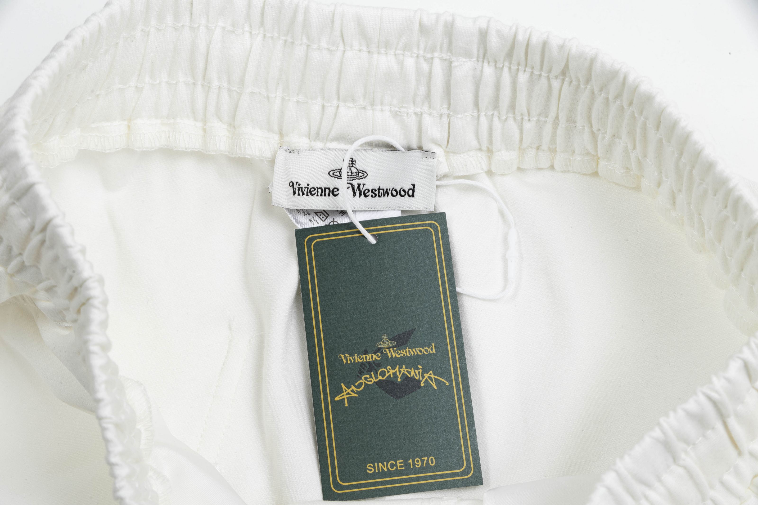 2025 Custom Knitted Logo Shorts in Black-White, Tight Layout, Strong Crotch, Stylish Design - 图片 8