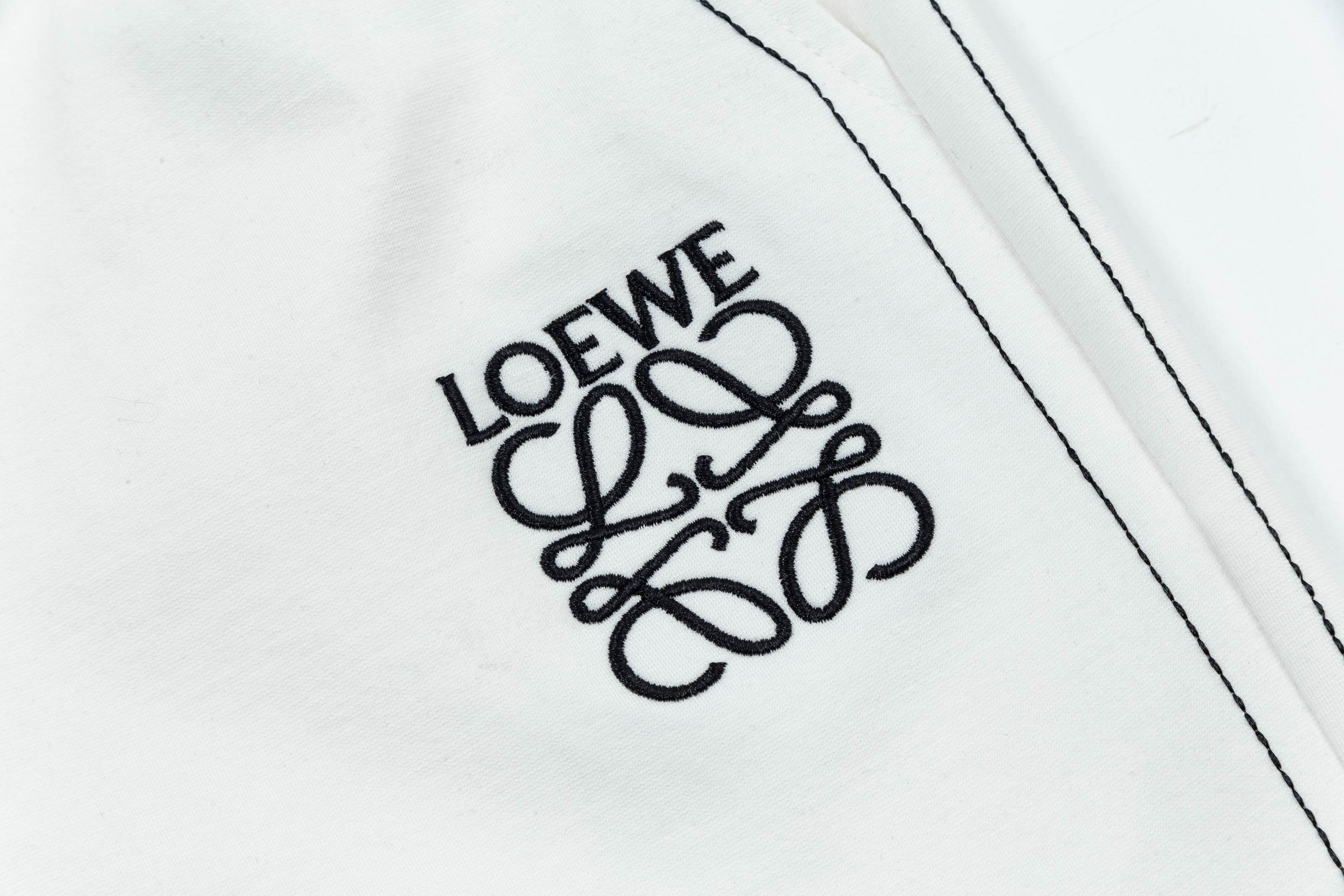 2025 Loewe New Knitting Shorts with Custom Fabric and Logo Embroidery - 图片 6