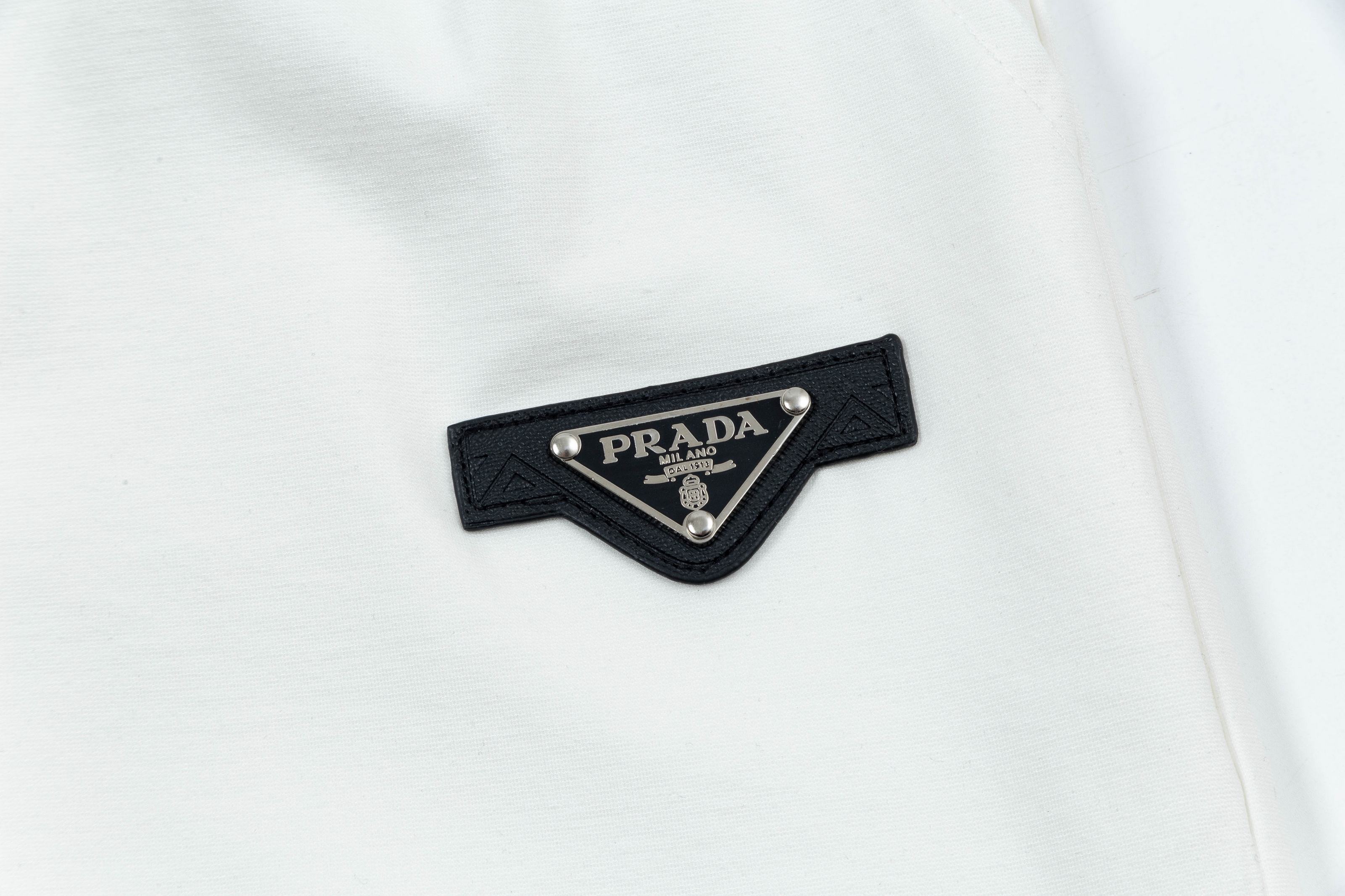 2025 Prada New Knitting Shorts: Custom Fabric, Embroidered Logo, Stylish Design. - 图片 6