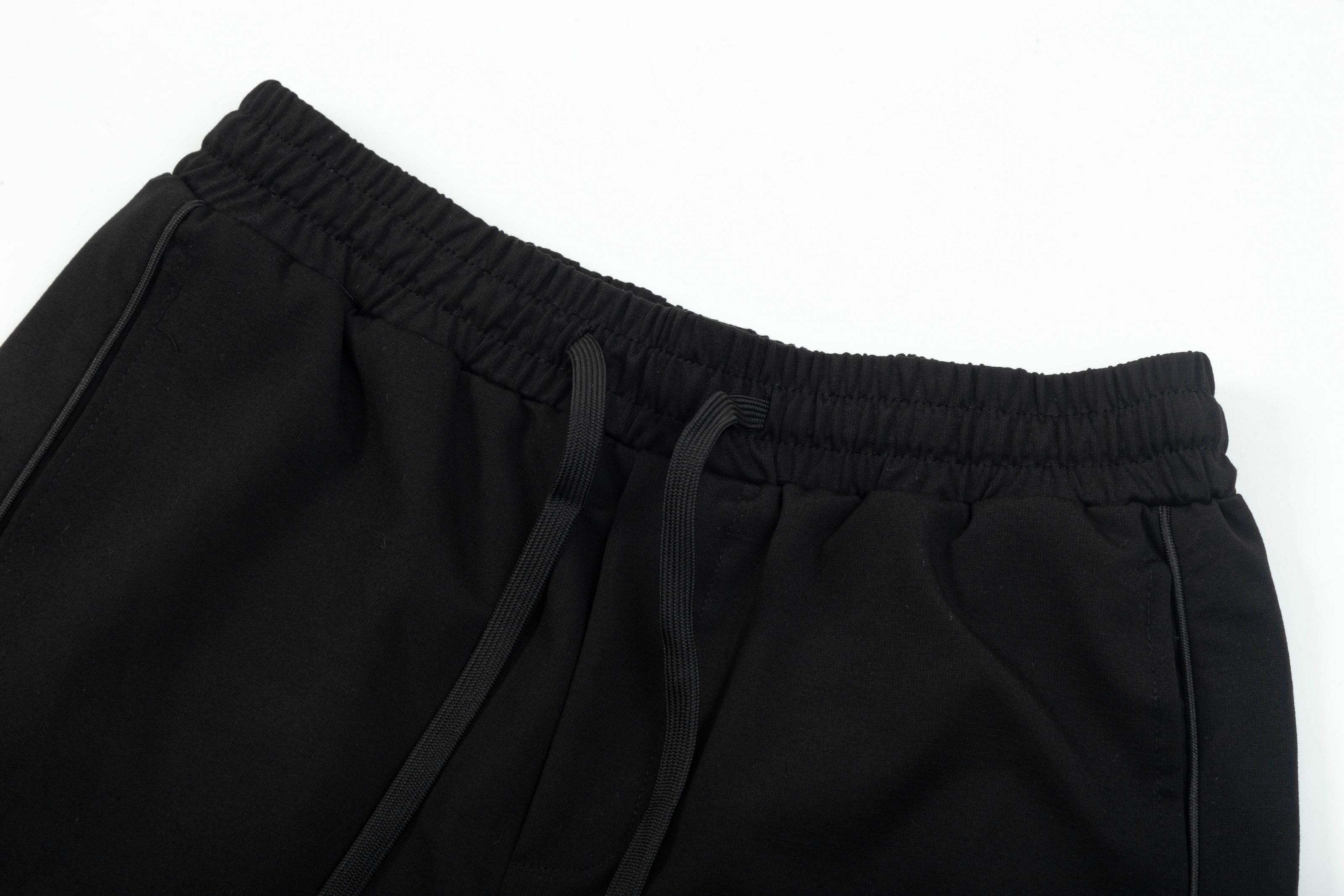 “2025 Crocon Knitted Shorts with Custom Logo, Strong Crotch, Stylish Design – Black/White” - 图片 3