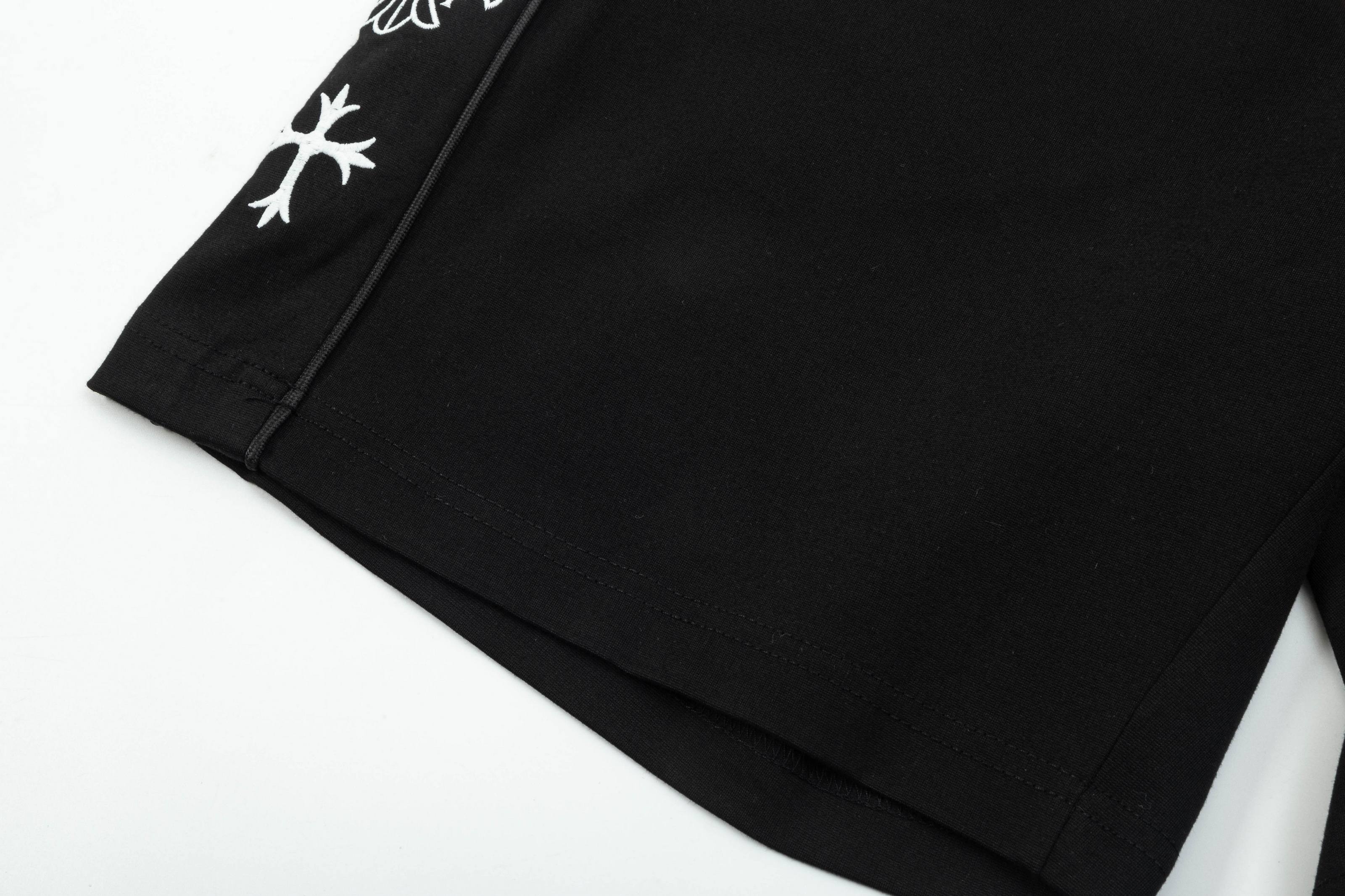 “2025 Crocon Knitted Shorts with Custom Logo, Strong Crotch, Stylish Design – Black/White” - 图片 7