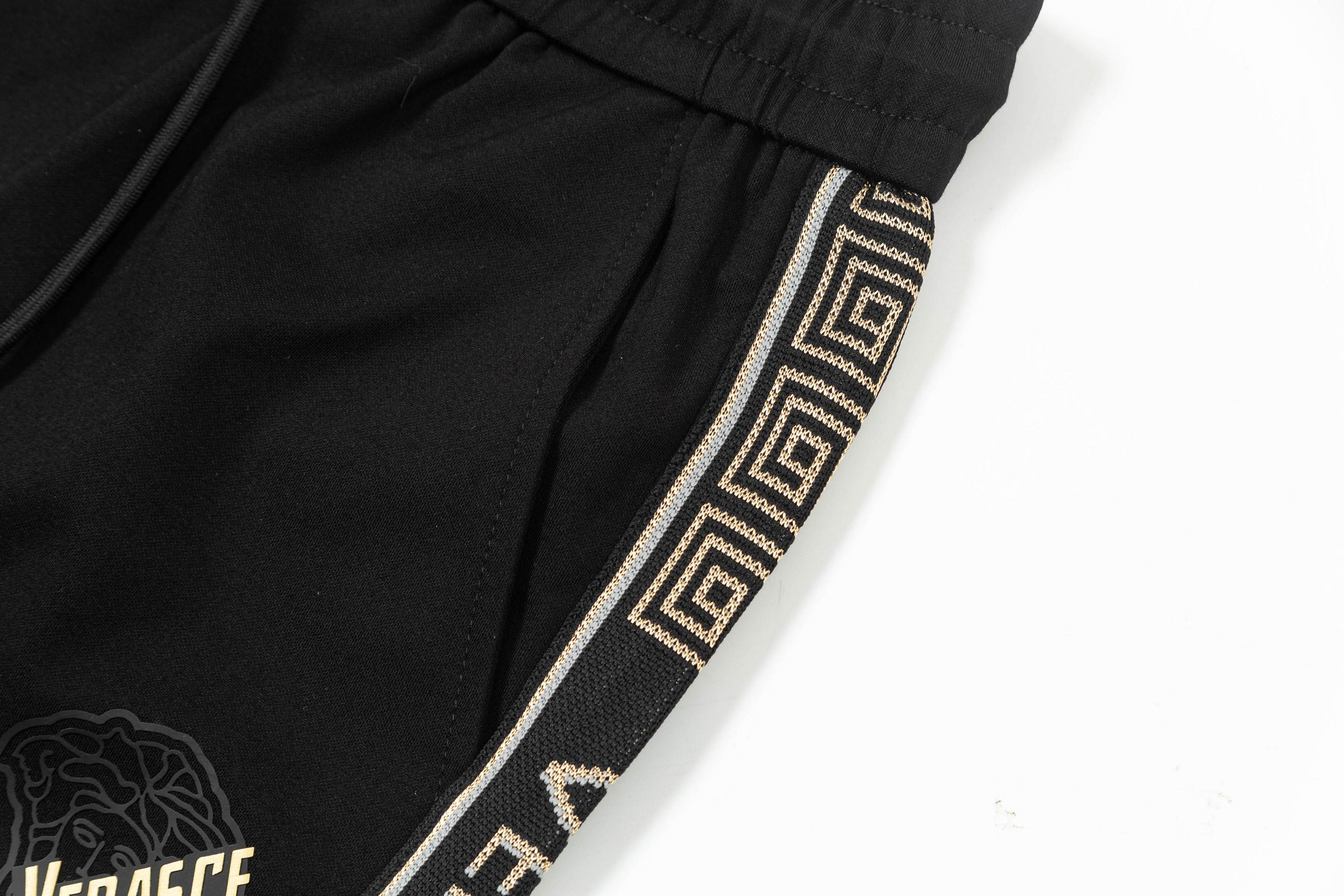 “2025 VERSACE Van Sage Custom Knitting Shorts in Black, Sizes M-4XL” - 图片 5