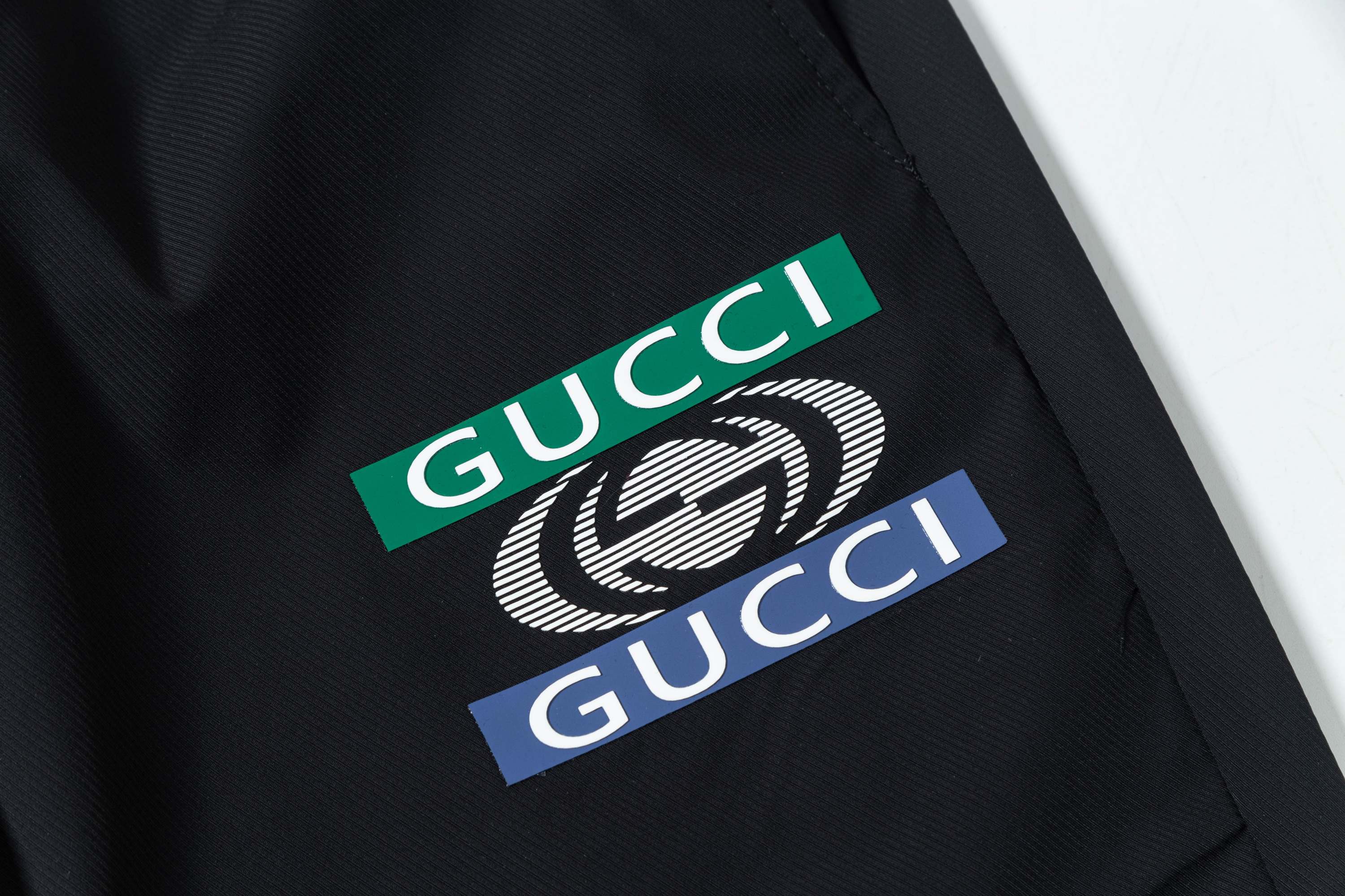 2025 GUCCI New Knitting Shorts: Custom Fabrics, Strong Thongs, Stylish Layouts & Sizes - 图片 4