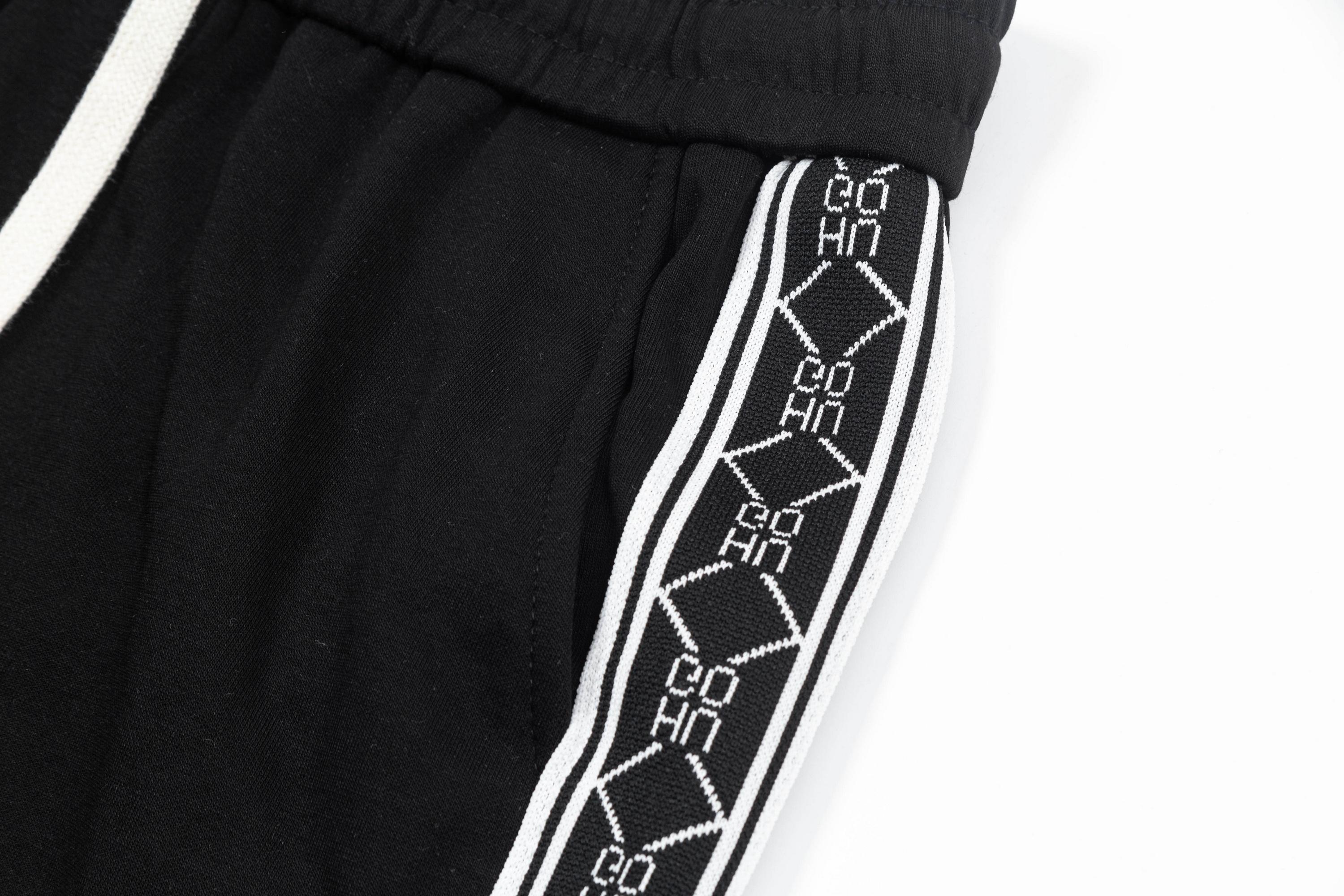 2025 Loewe Custom Knitting Shorts: Tight Layout, Strong Crotch, Stylish Embroidery. - 图片 4