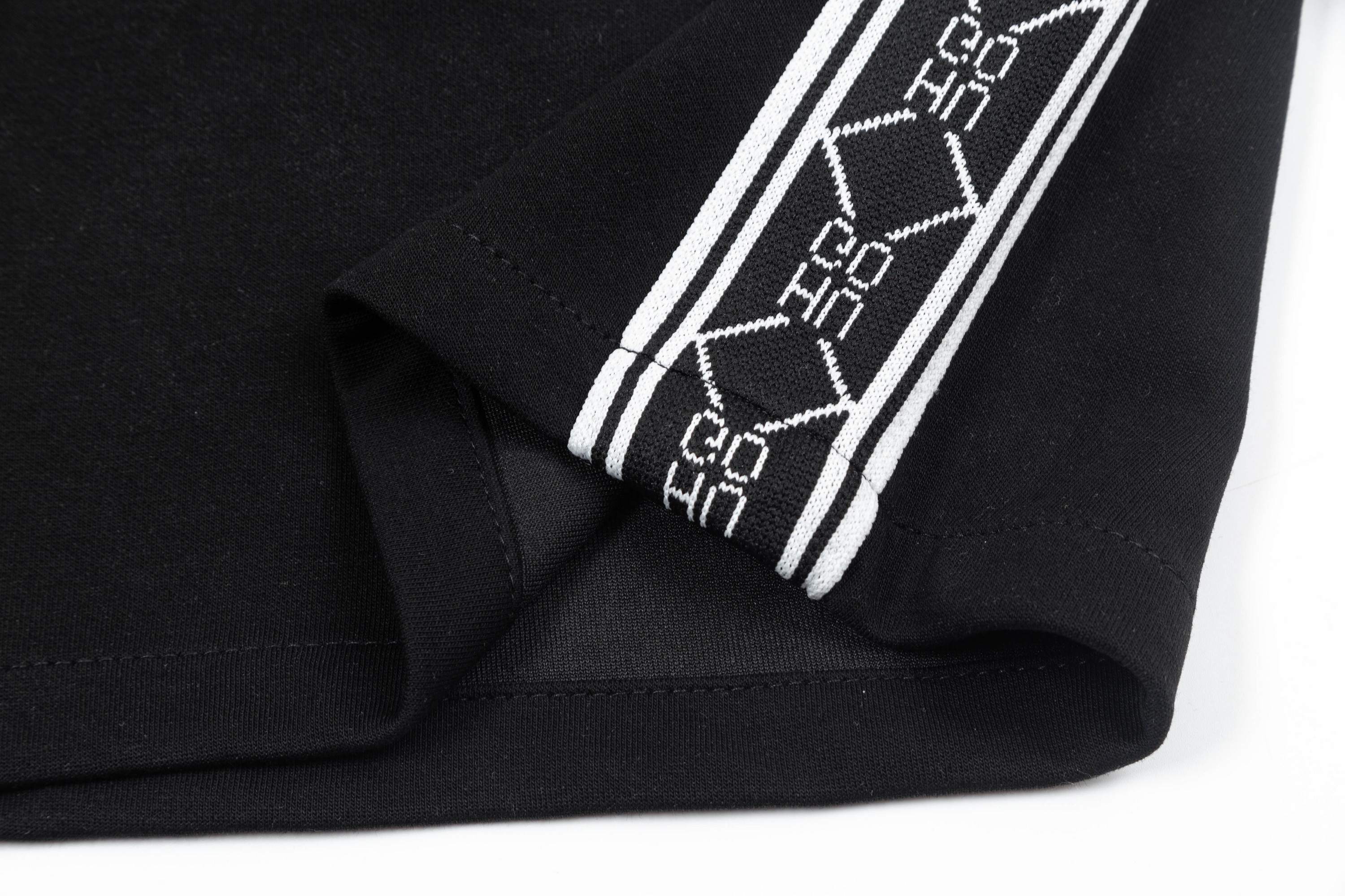 2025 Loewe Custom Knitting Shorts: Tight Layout, Strong Crotch, Stylish Embroidery. - 图片 7