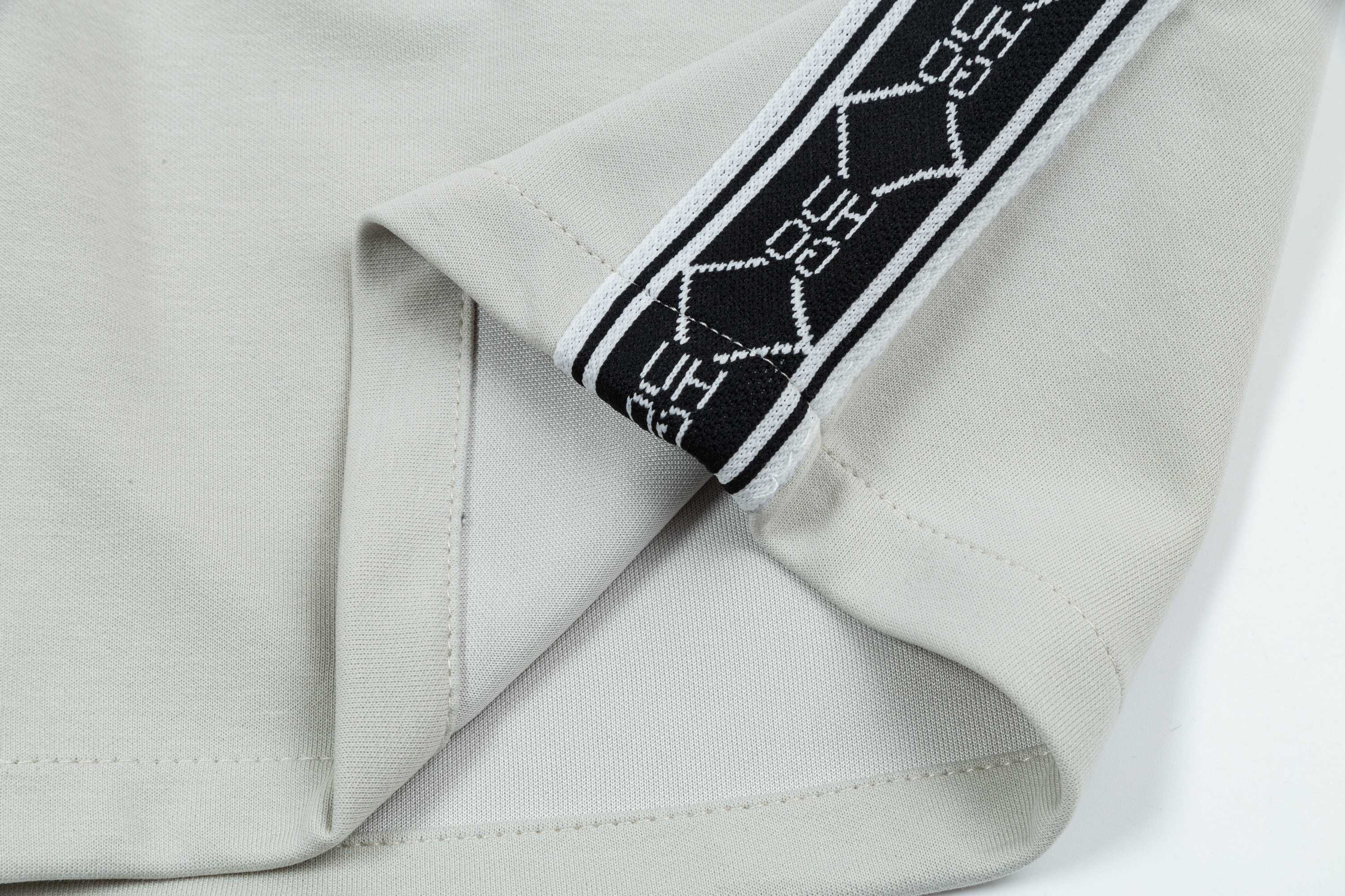 2025 Loewe Knitting Shorts: Custom Fabric, Embroidered Logo, Almond-Black, M-4XL Sizes - 图片 7