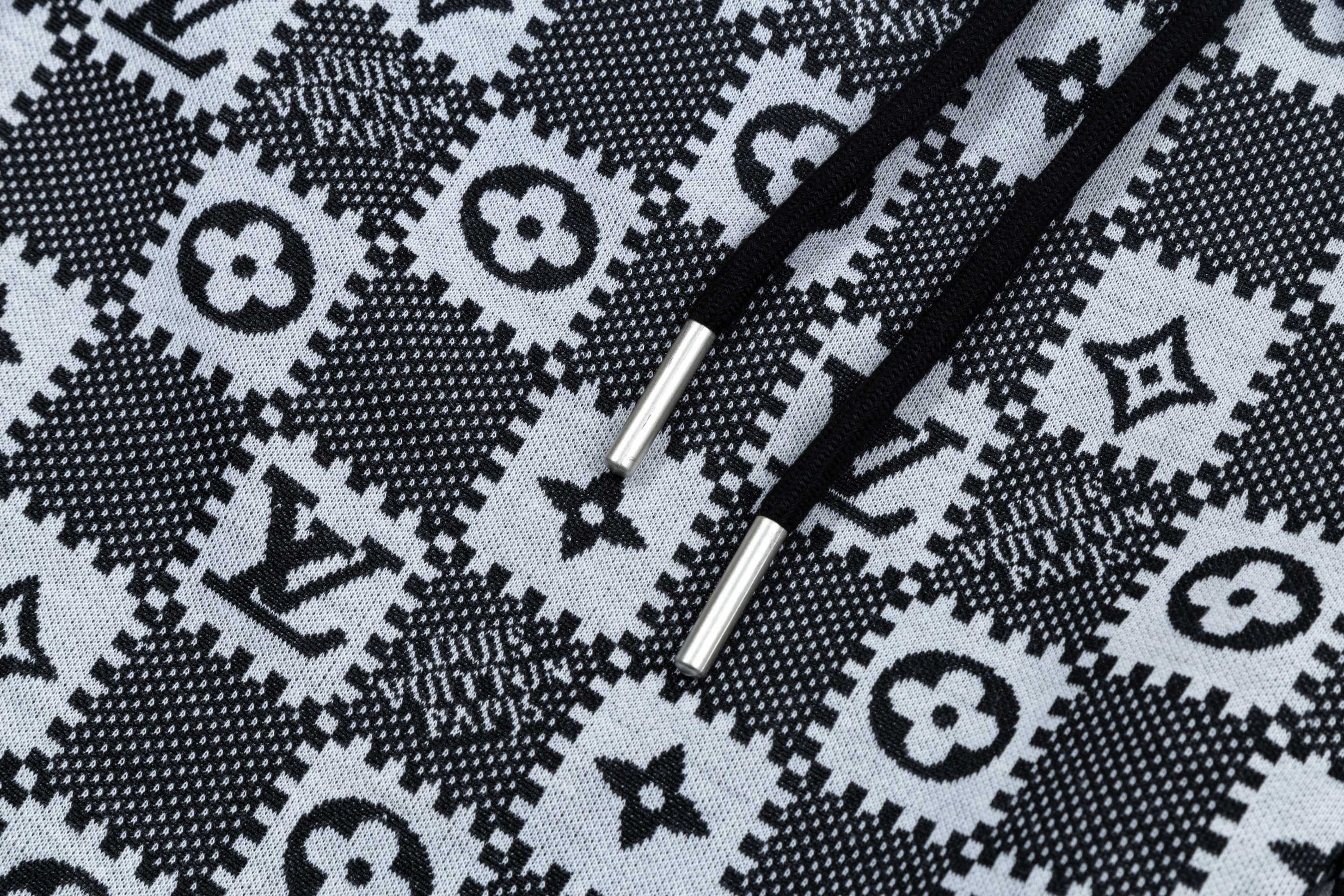 LV Louis Vuitton 2025 Spring/Summer Bouquet Shorts: High-Density Knitting, Tailored Fit, Gold Details. - 图片 6
