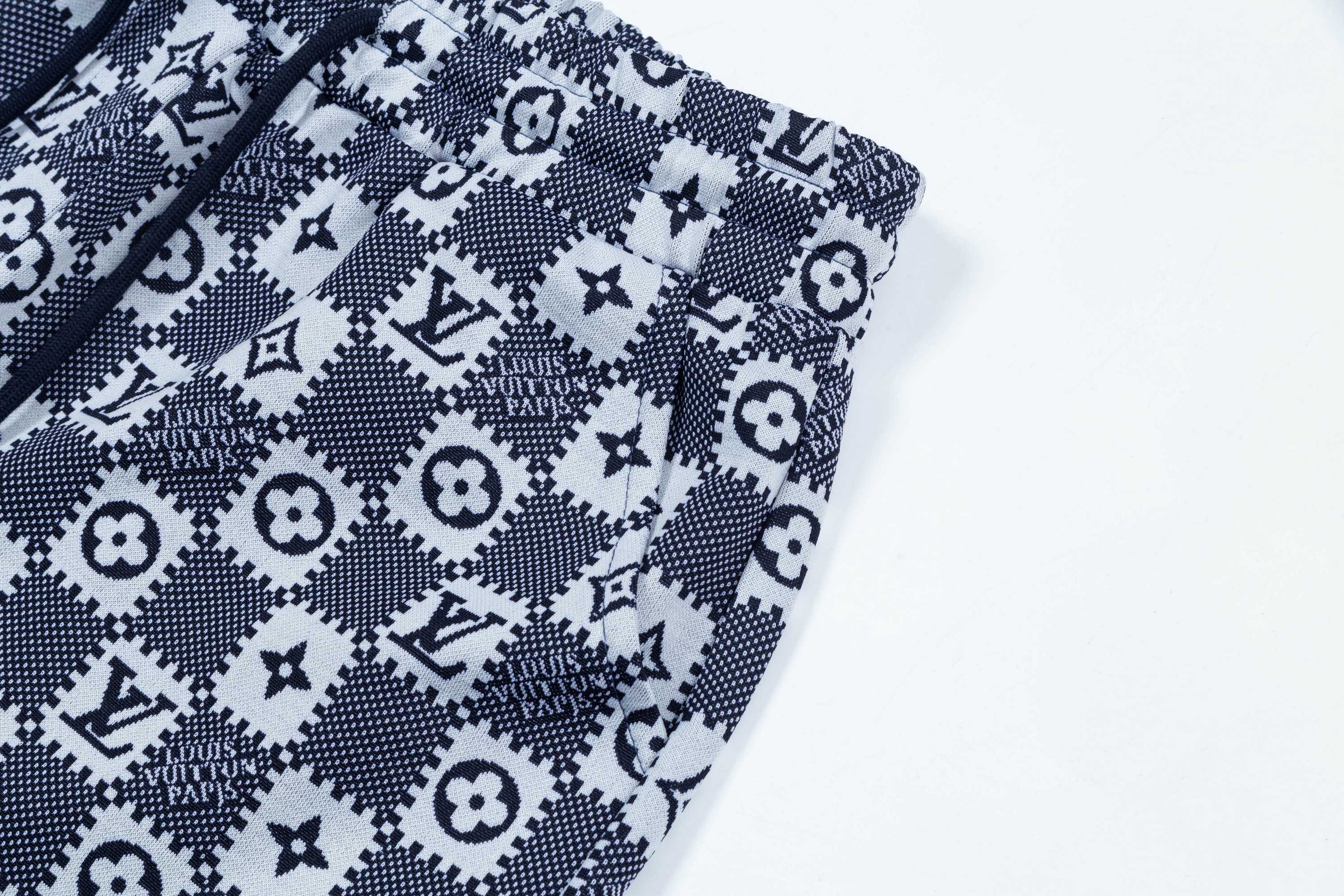 LV Louis Vuitton 202 Spring Summer Crotch Shorts: High-Density Crochet, Stylish & Comfy (216) - 图片 3