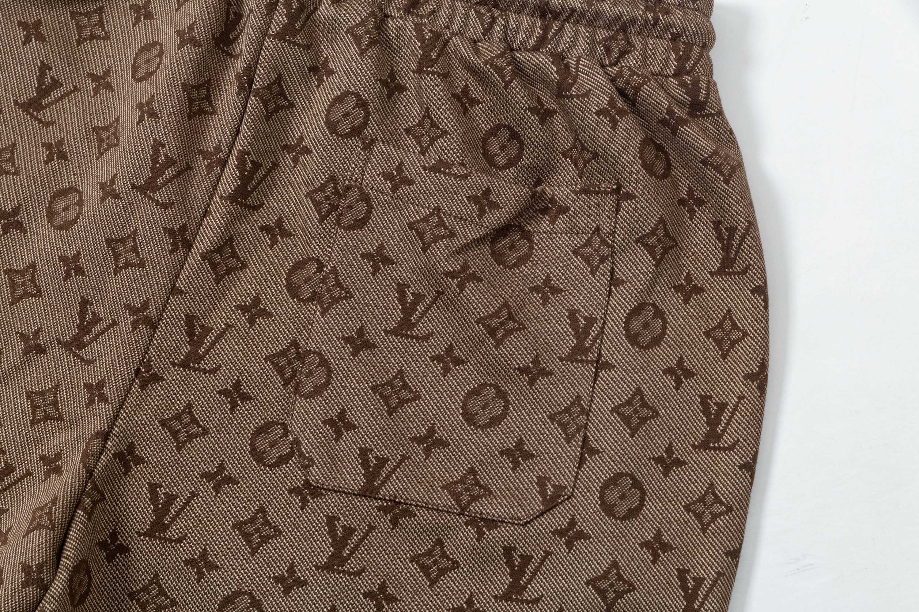 LV Louis Vuitton 2024 Spring Summer Collection: Scrolling, High-density, Fitty-Golden Fashion Stereo - 图片 6