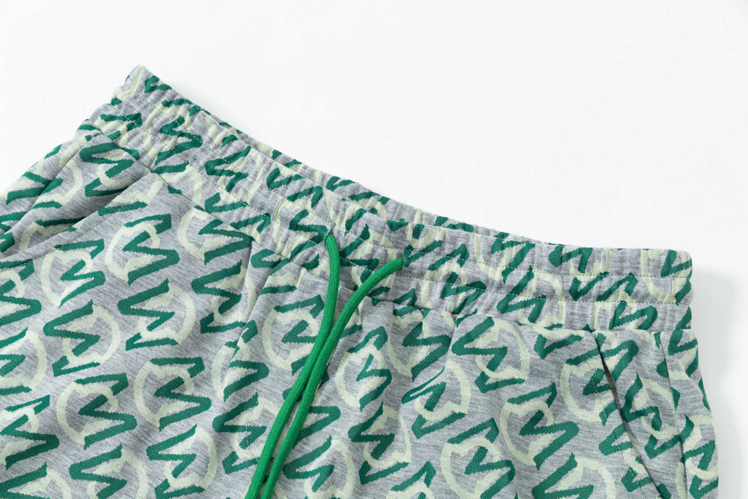 Montcler 2025 Spring/Summer High-Density Knit Shorts in Green and Red, Sizes M-4XL - 图片 3