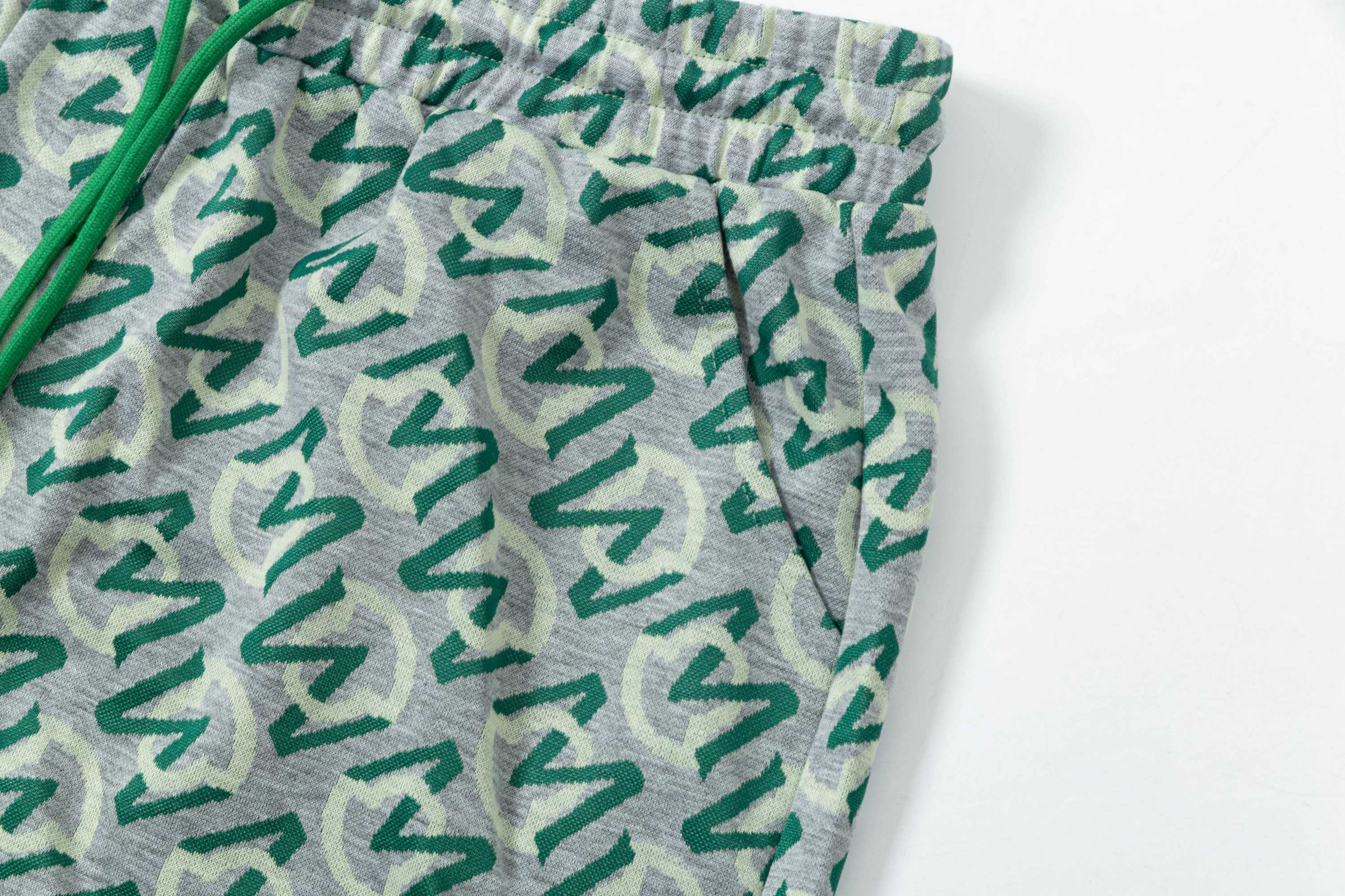Montcler 2025 Spring/Summer High-Density Knit Shorts in Green and Red, Sizes M-4XL - 图片 5