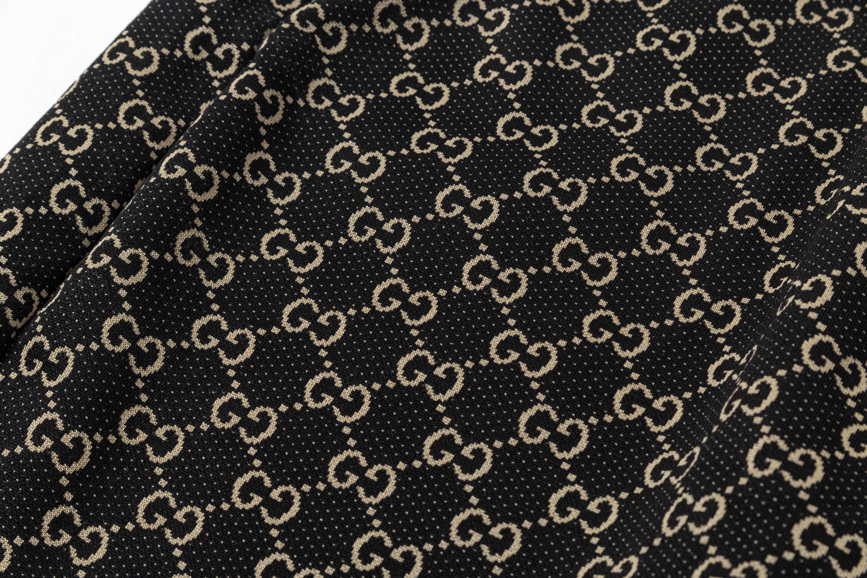 Gucchi 2025 Knitting Shorts: High-Density, Stylish, Comfy, Custom Gold Thongs, Multiple Colors. - 图片 6