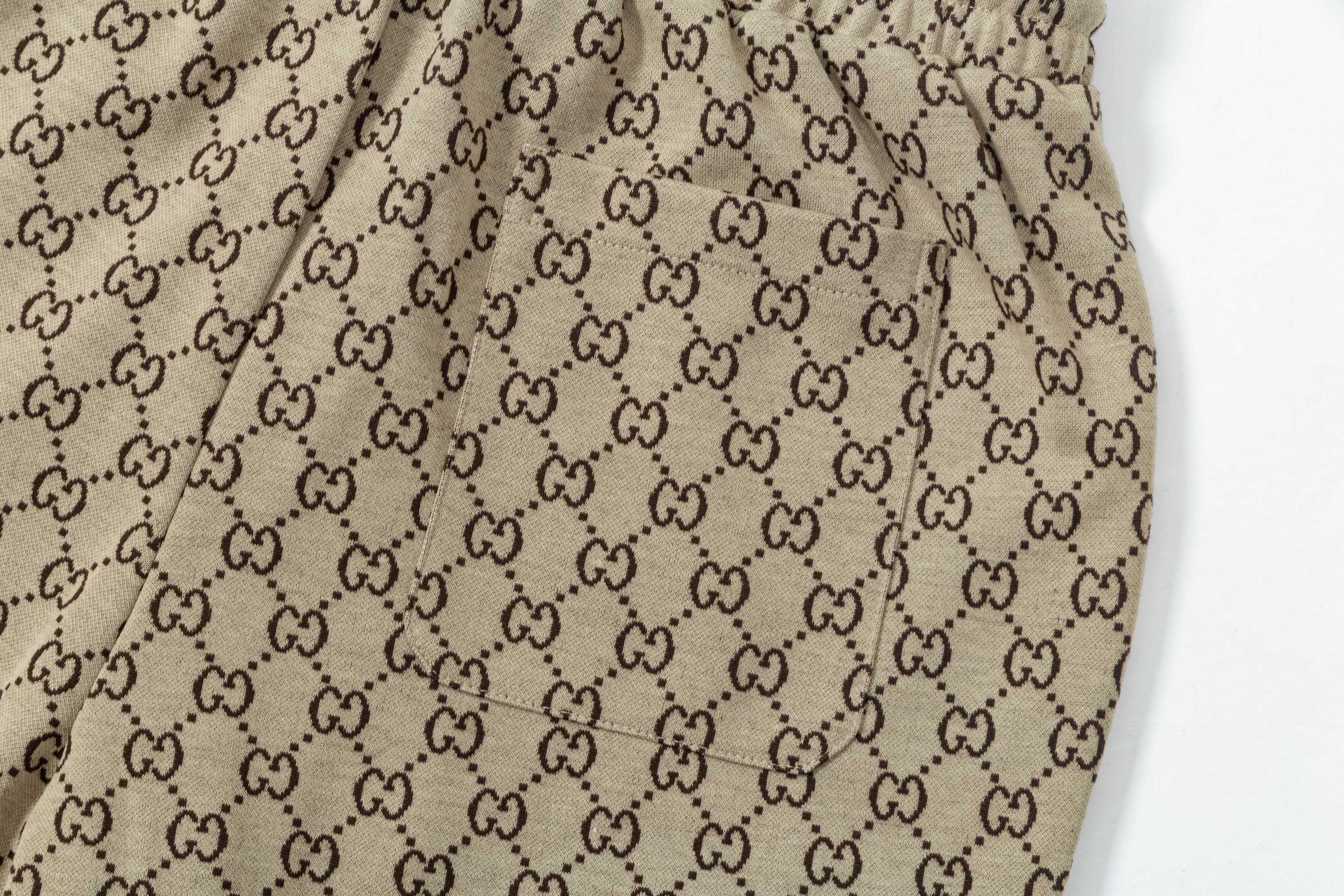 Gucchi GUCCI 2025 High-Density Knitting Shorts: Stylish, Comfortable, and Customizable in Gold - 图片 5