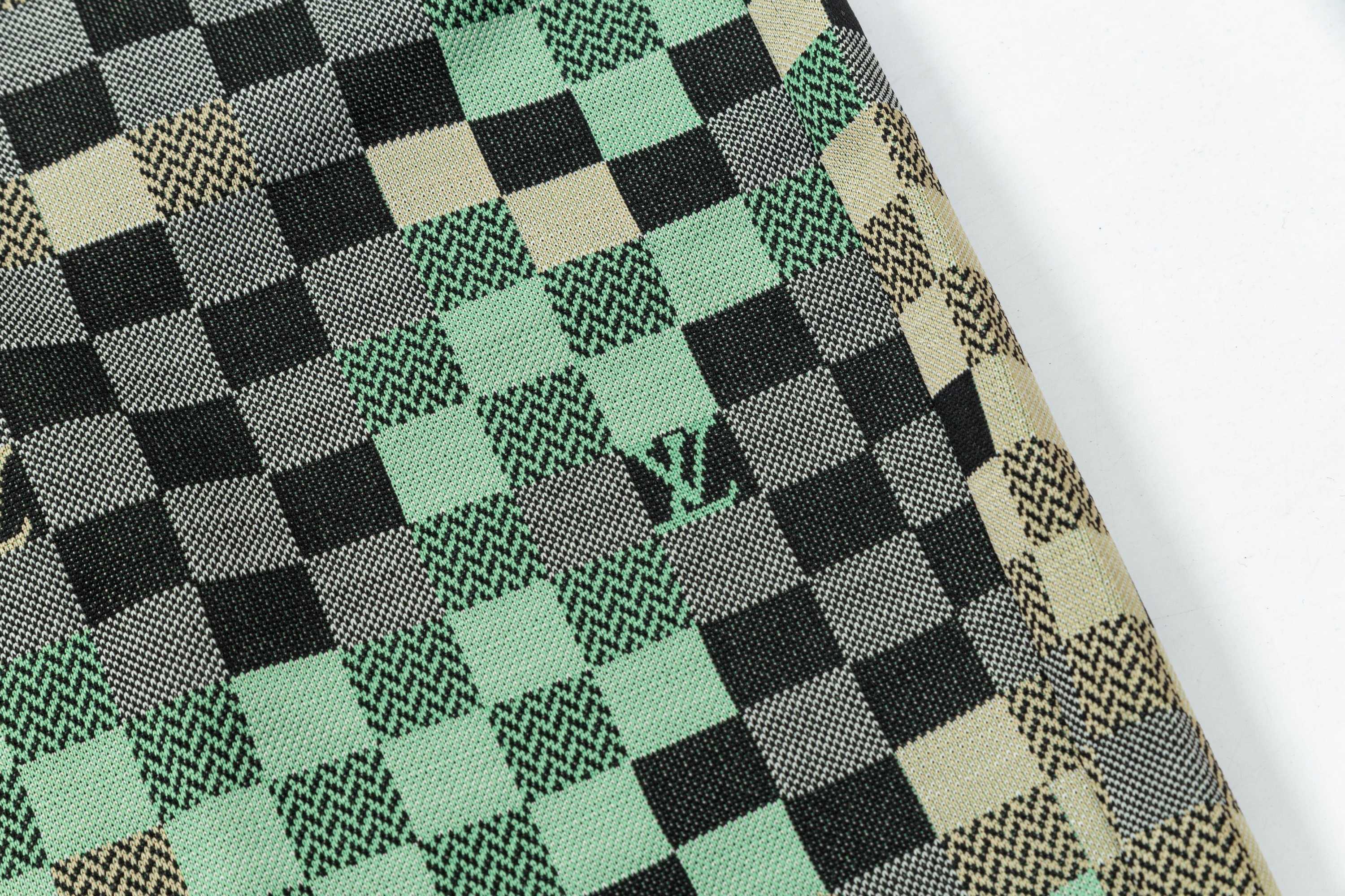 LV Louis Vuitton 2025 Spring/Summer Bouquet Shorts in High-Density Knit – Gold Details. - 图片 8