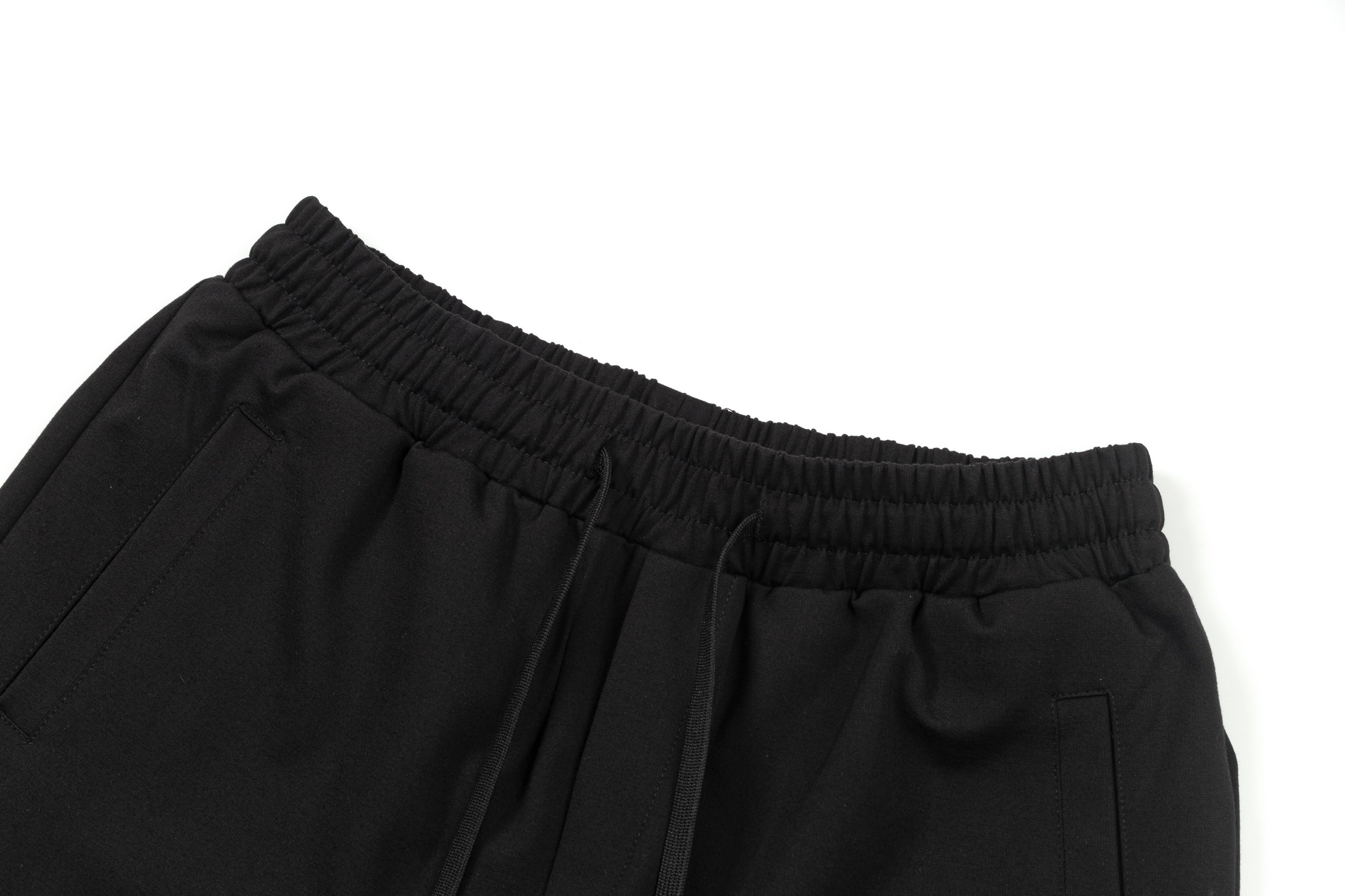 New 2025 Prada Knitting Shorts: Custom Fabric, Embroidered Logo, Stylish Design - 图片 6