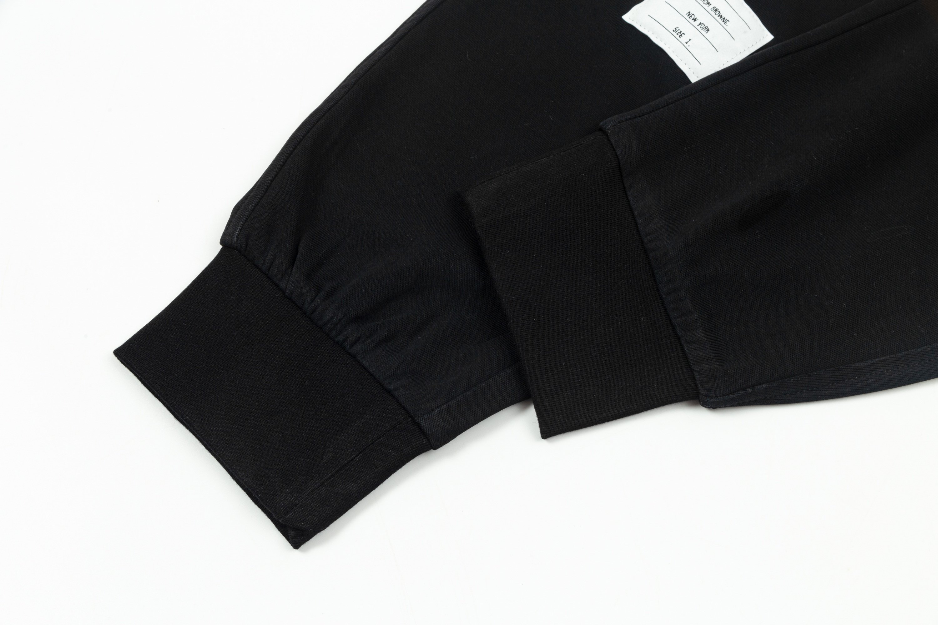 High-end Leisure Pants with Classic Logo Embroidery and High-Quality Design Concept - 图片 7