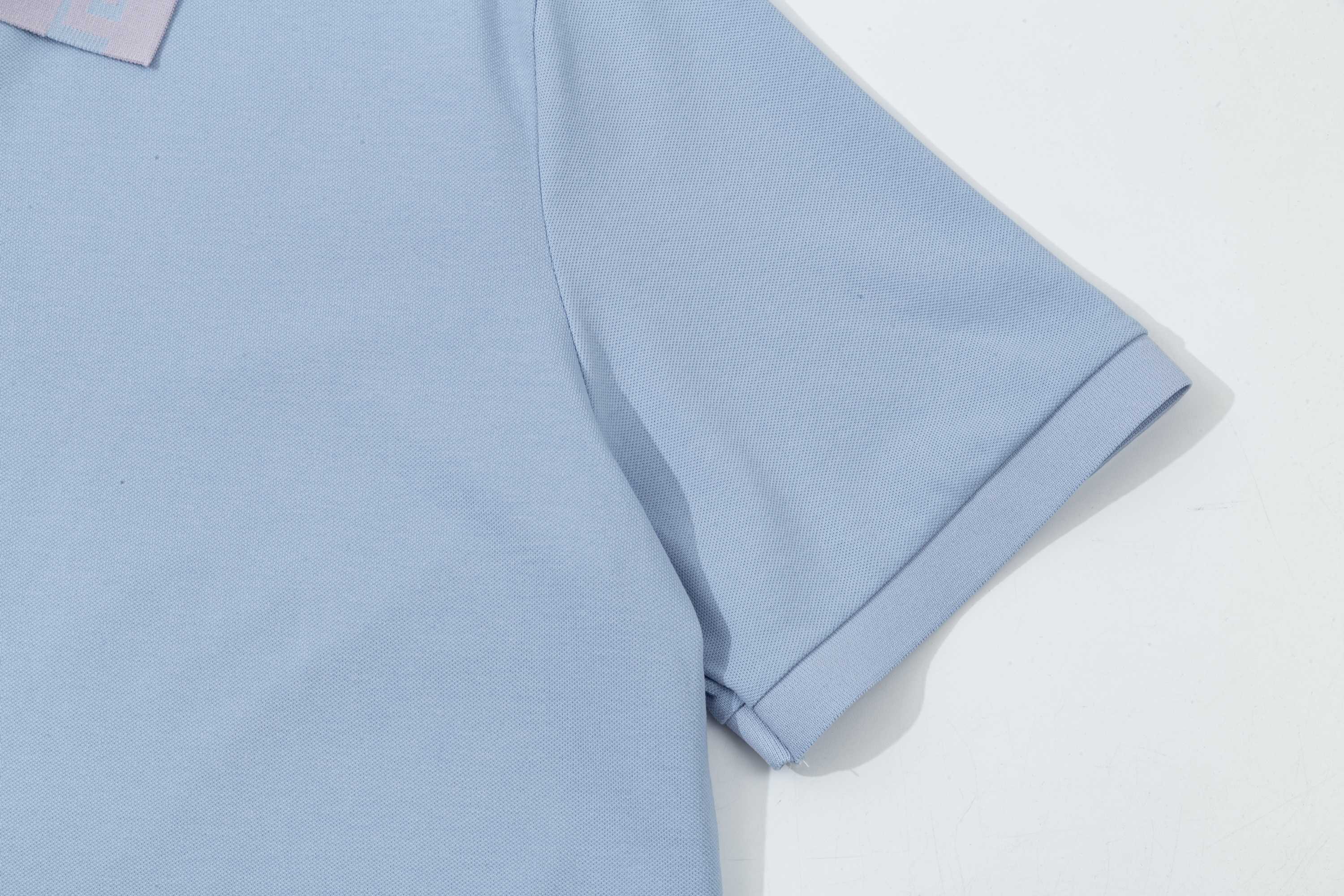 High-Quality Versace Polo Shirts with Gorretex Logo Buttons in White and Light Blue. - 图片 6