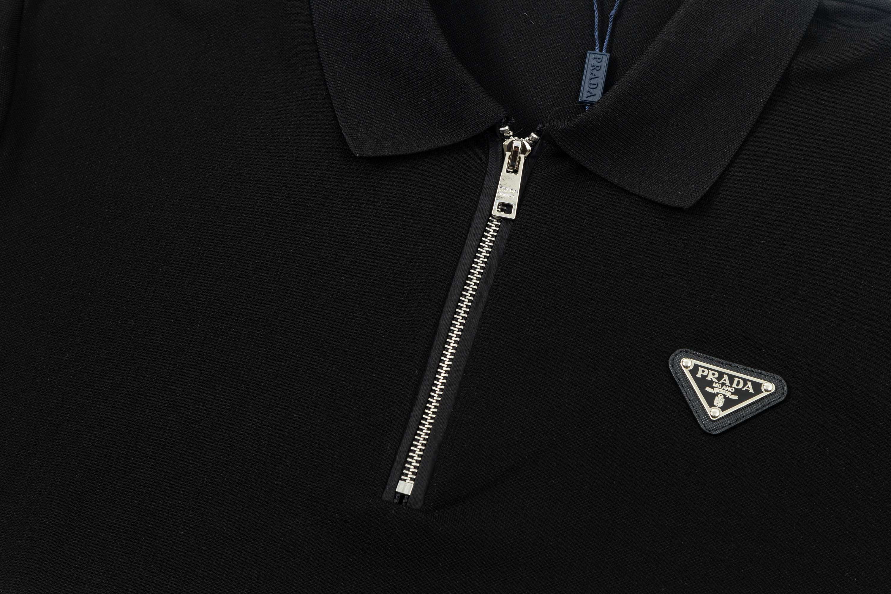 New 2025 Prada POLO Shirts with Gorretex Logo Buttons in White and Black, Sizes M-3XL - 图片 5