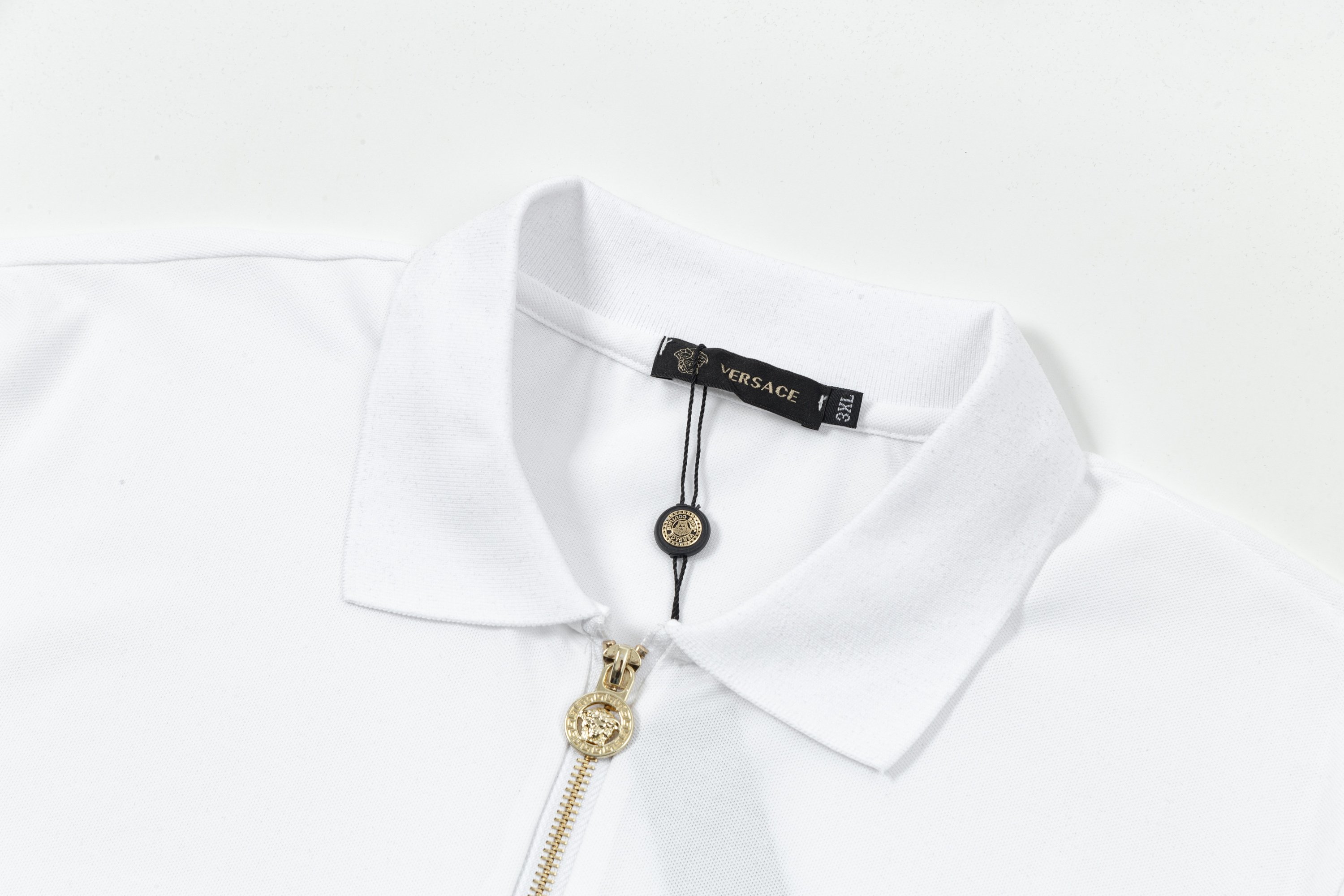 High-Quality Versace Polo Shirts with Gorretex Logo Buttons in White and Black Sizes M-3XL - 图片 3