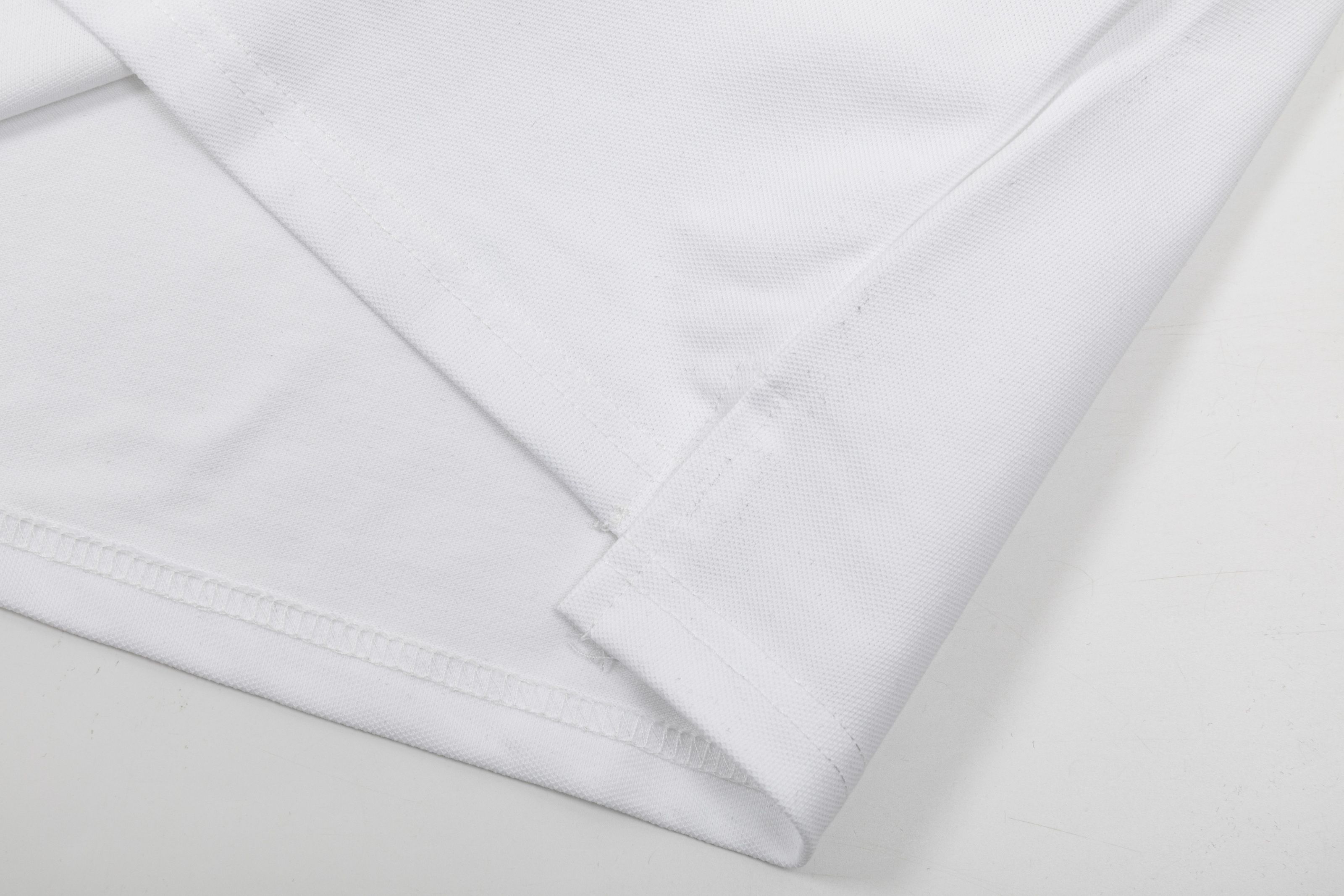 New Valentino POLO Shirts with Gorretex Logo Buttons – 2025 Collection in White and Black - 图片 7