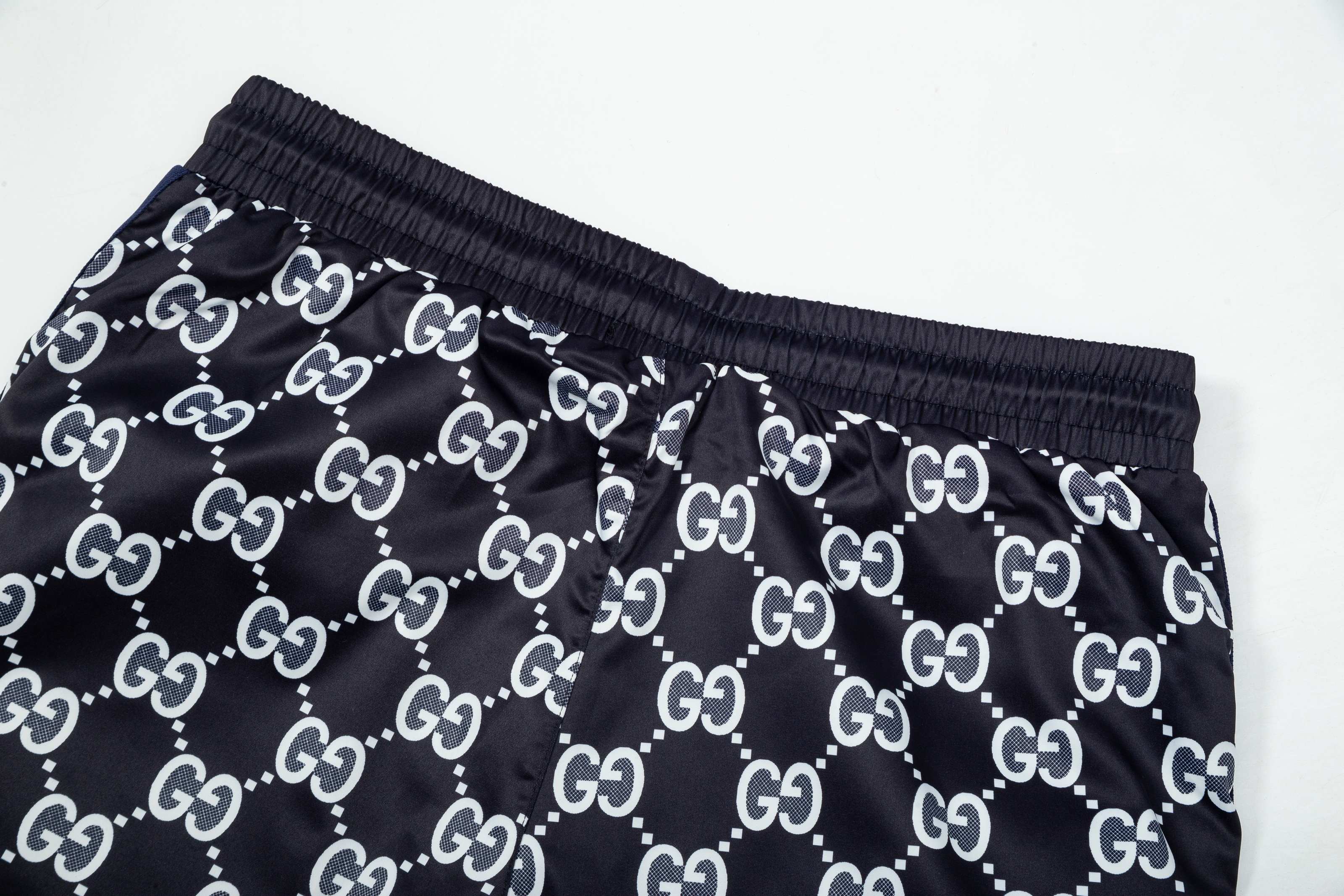 GUCCI  沙滩短裤服装,gucci 4